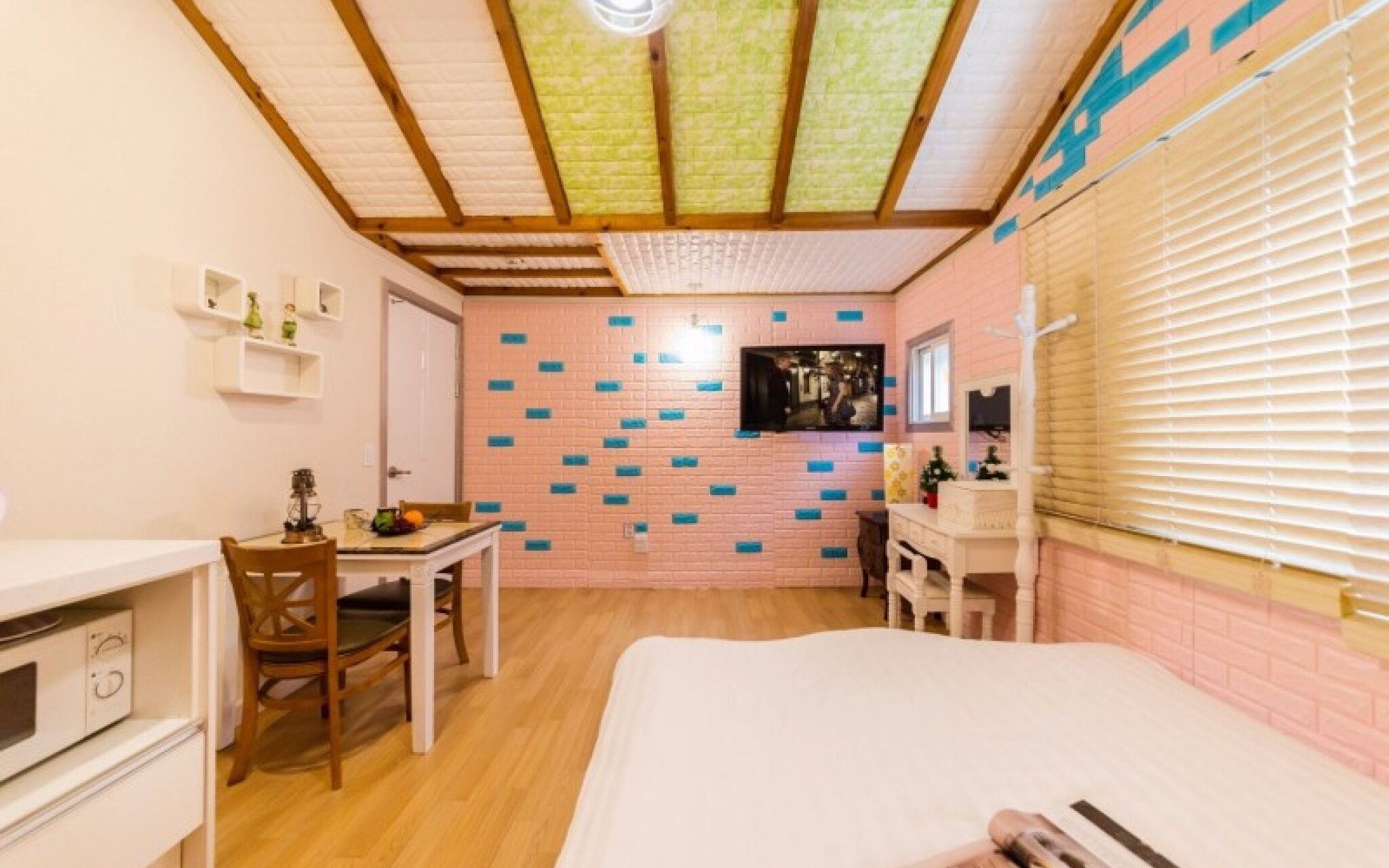 Gapyeong Haengbogi Meomuneunjip House