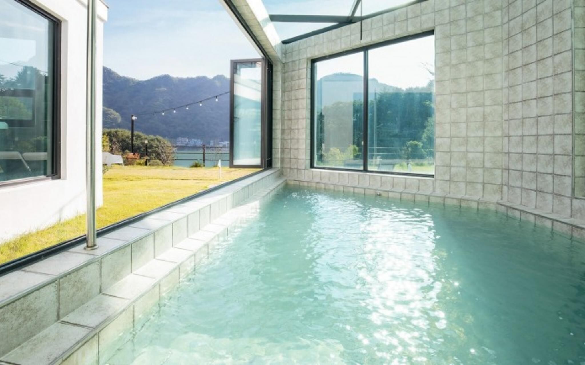 Gapyeong High Palace Pool Villa
