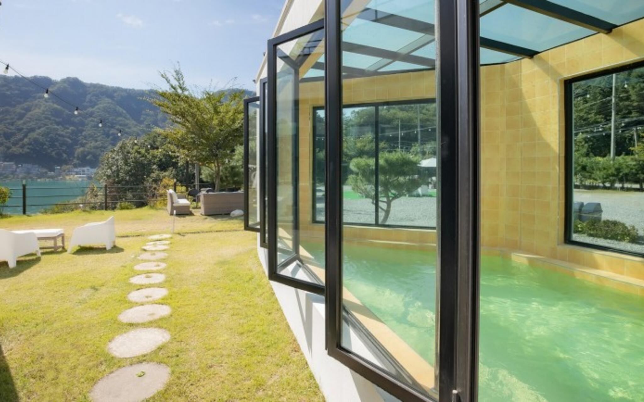 Gapyeong High Palace Pool Villa