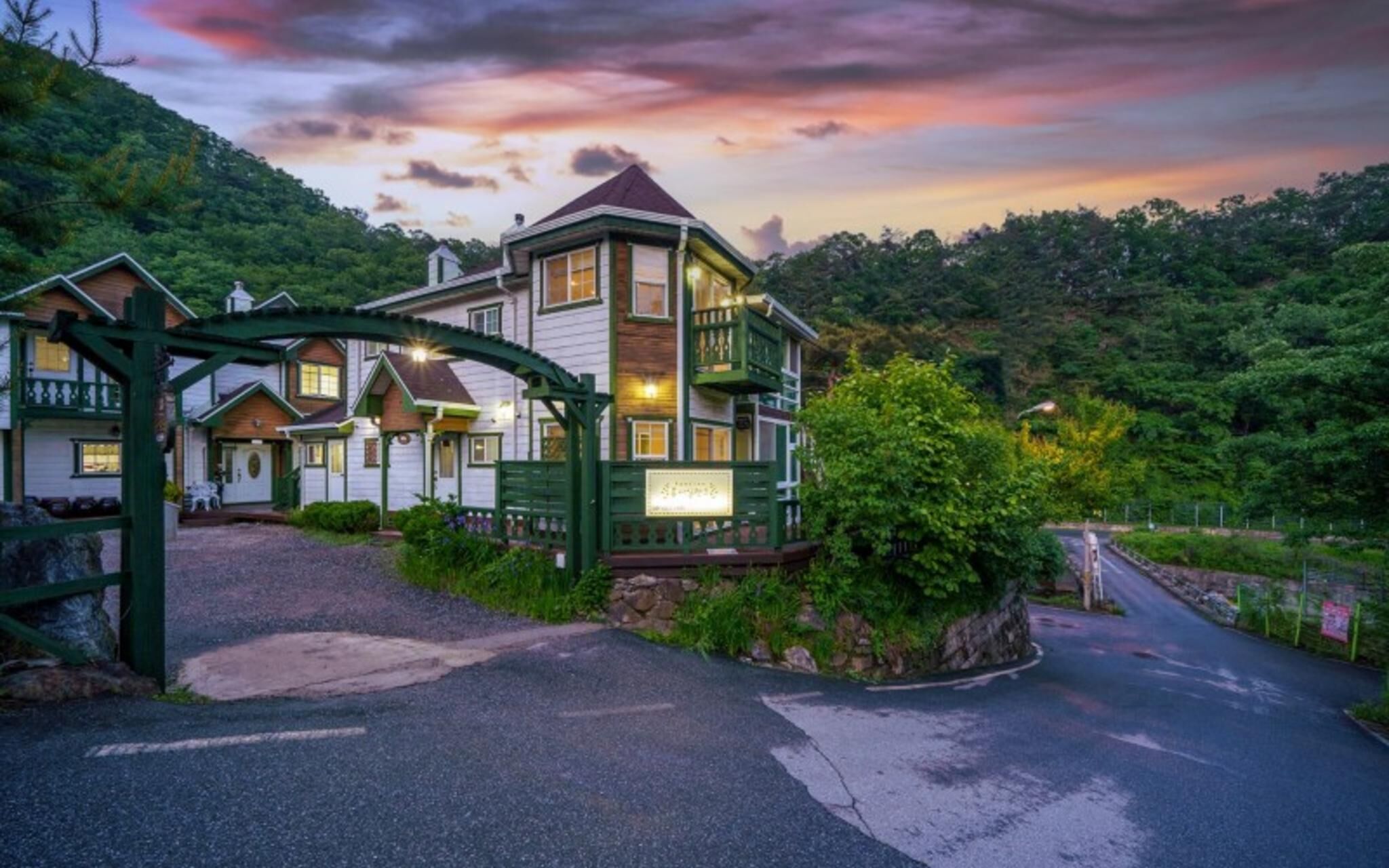 Gapyeong Hue Island