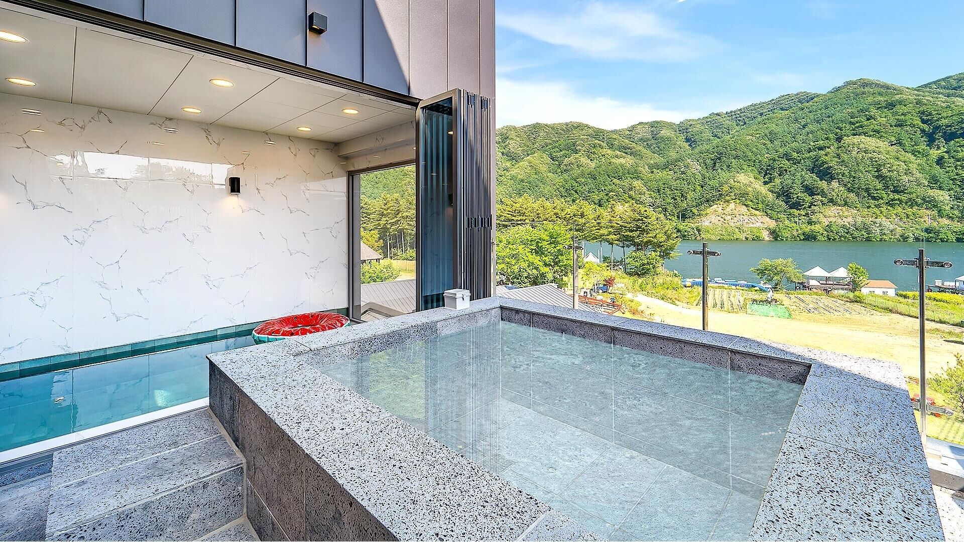 Gapyeong JH Pool Villa