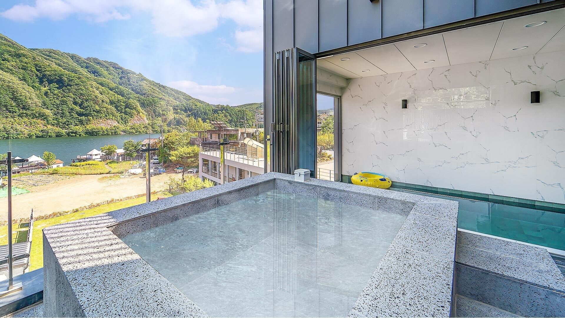 Gapyeong JH Pool Villa