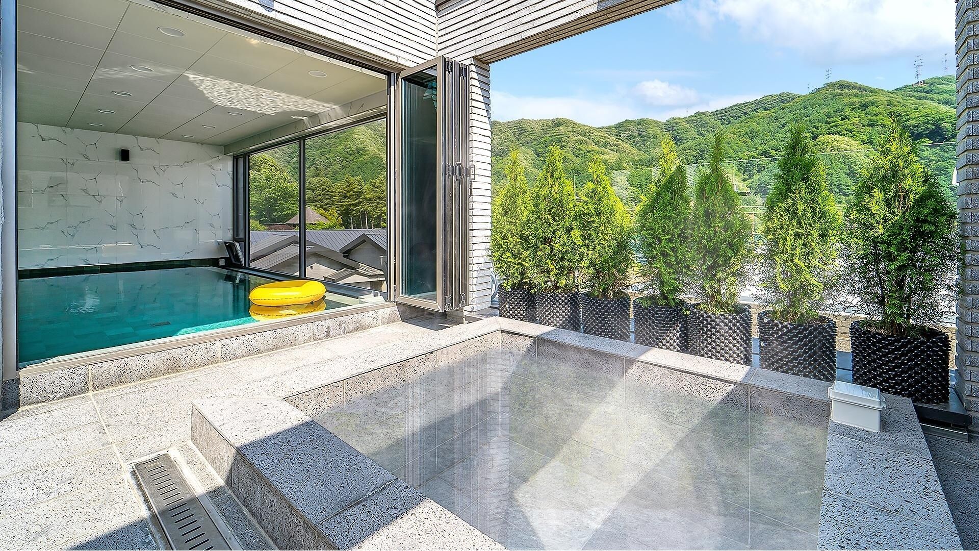 Gapyeong JH Pool Villa