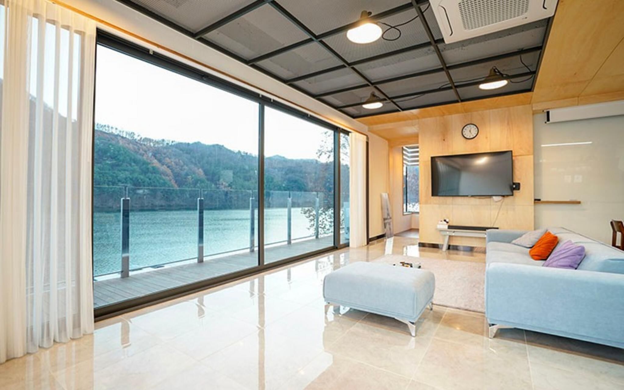 Gapyeong Junghwa Yeogak Pension