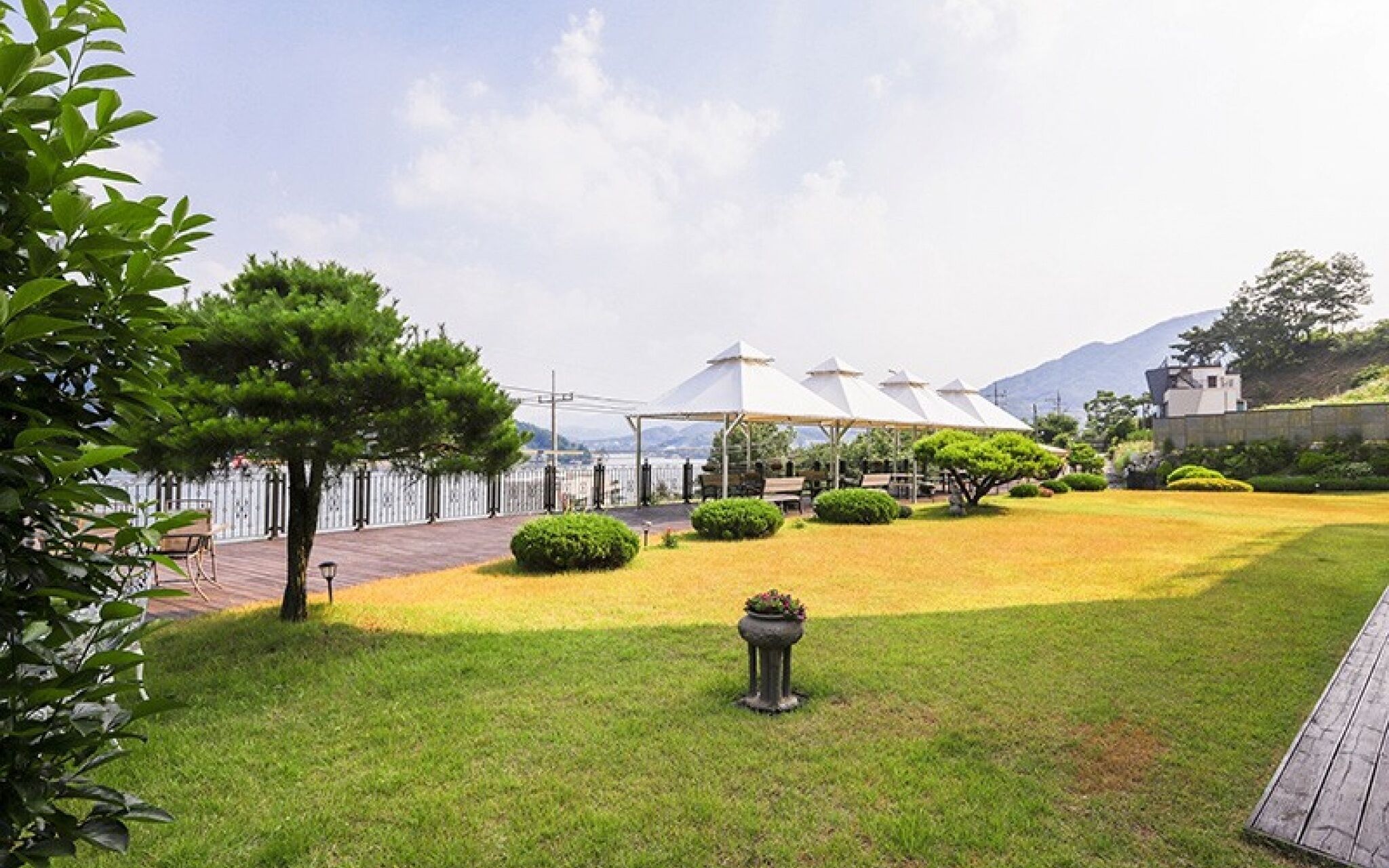 Gapyeong Lake Terrace Pension
