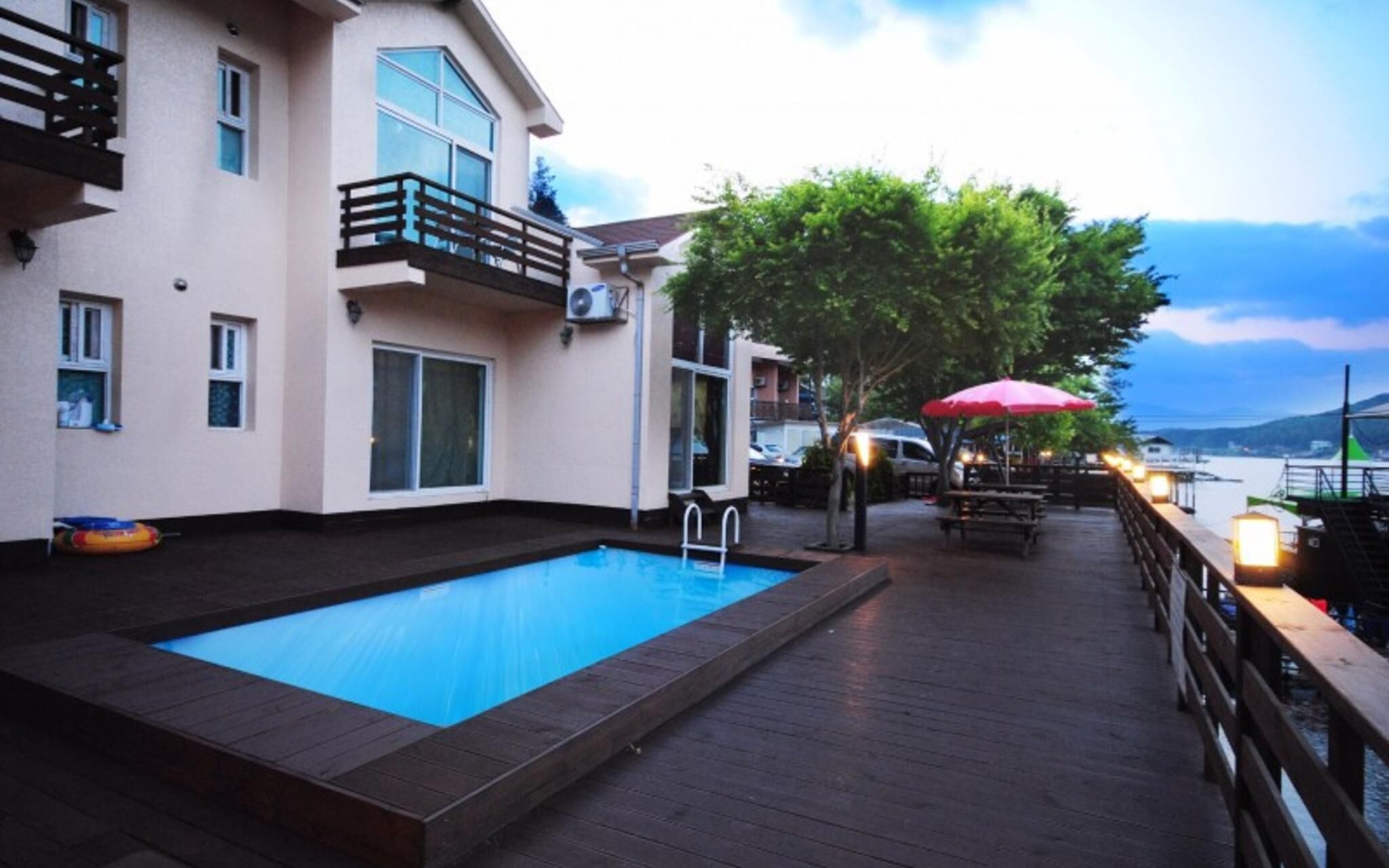 Gapyeong Lavita Glamping Pension