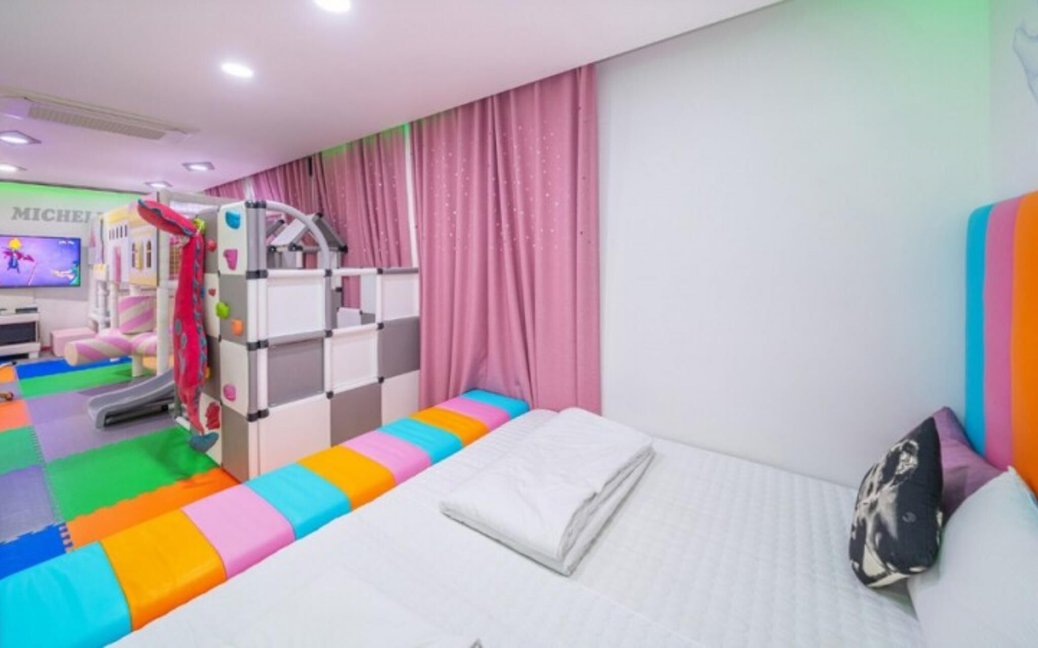 Gapyeong Michelle Pool Villa