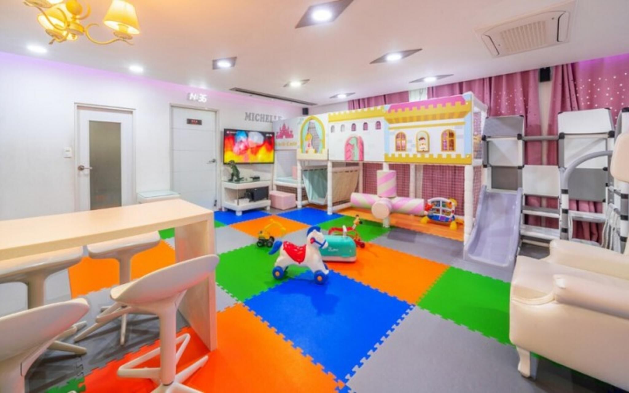 Gapyeong Michelle Pool Villa