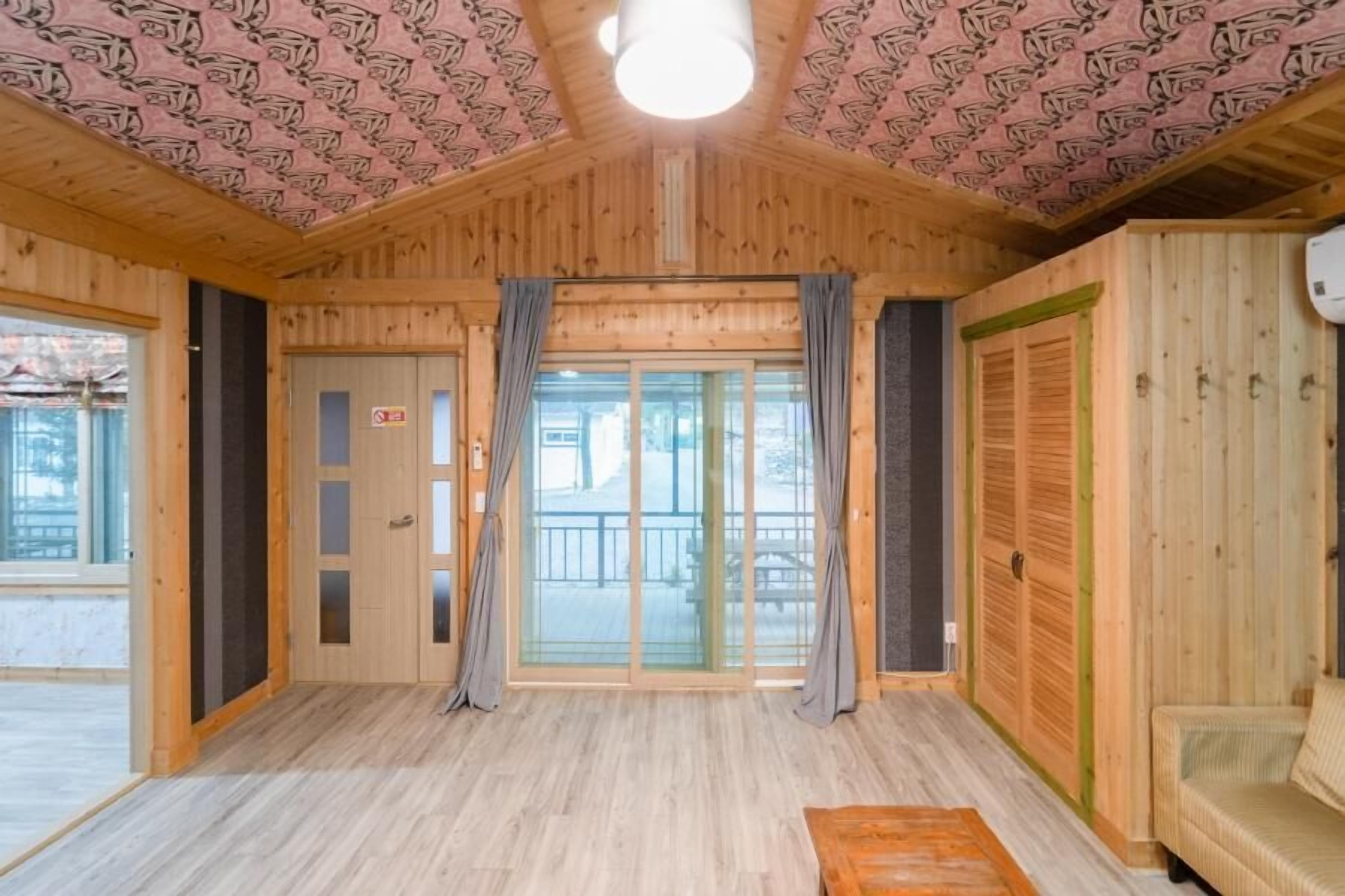 Gapyeong Myeongdongol Pension