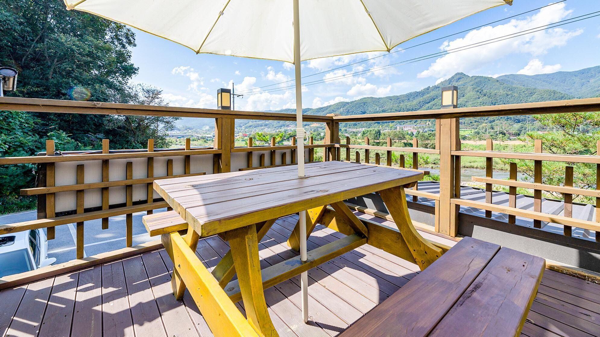 Gapyeong Myeonyeokgongbang Dock Chae Poolvilla Pension