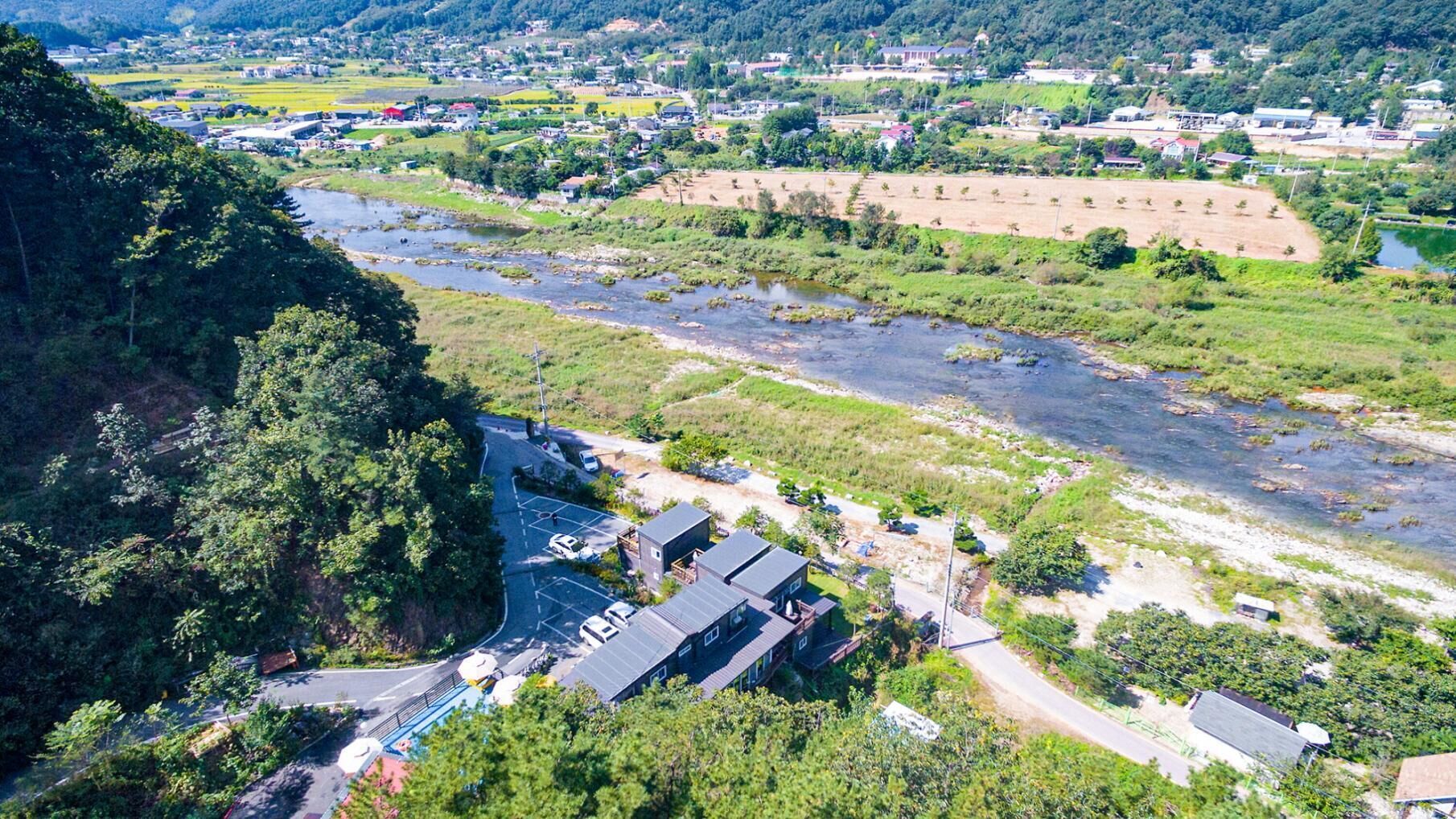 Gapyeong Myeonyeokgongbang Dock Chae Poolvilla Pension