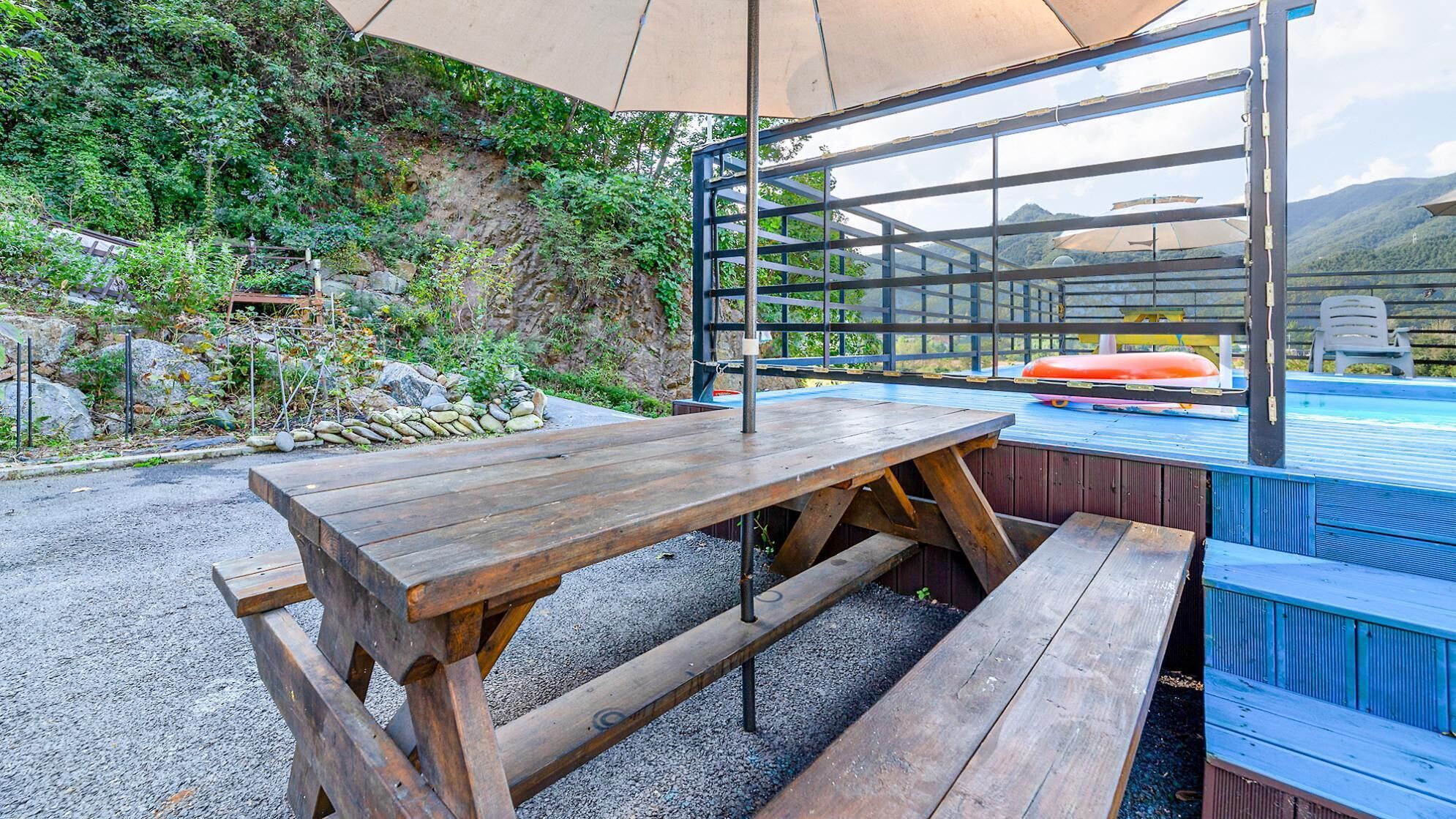 Gapyeong Myeonyeokgongbang Dock Chae Poolvilla Pension