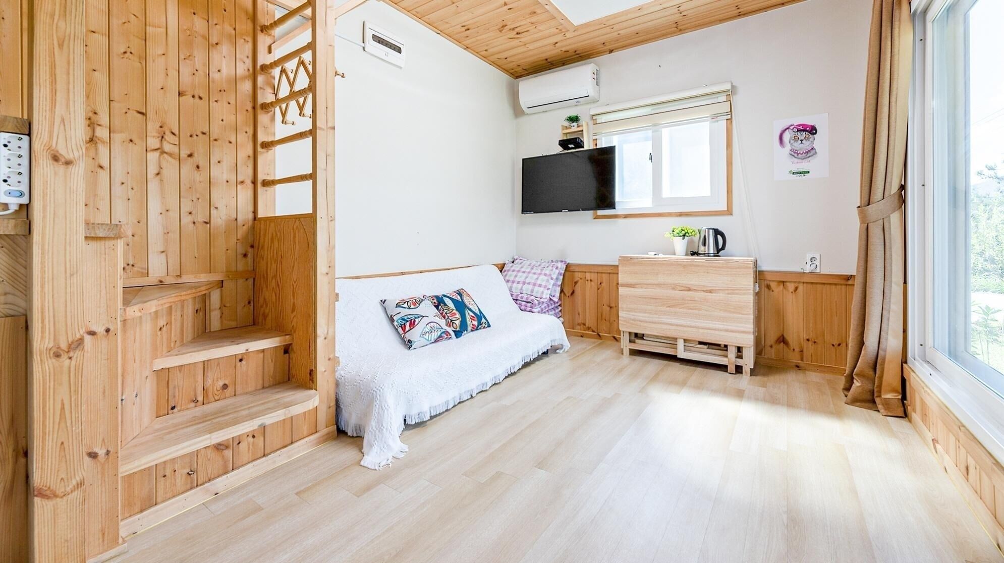 Gapyeong Myeonyeokgongbang Dock Chae Poolvilla Pension