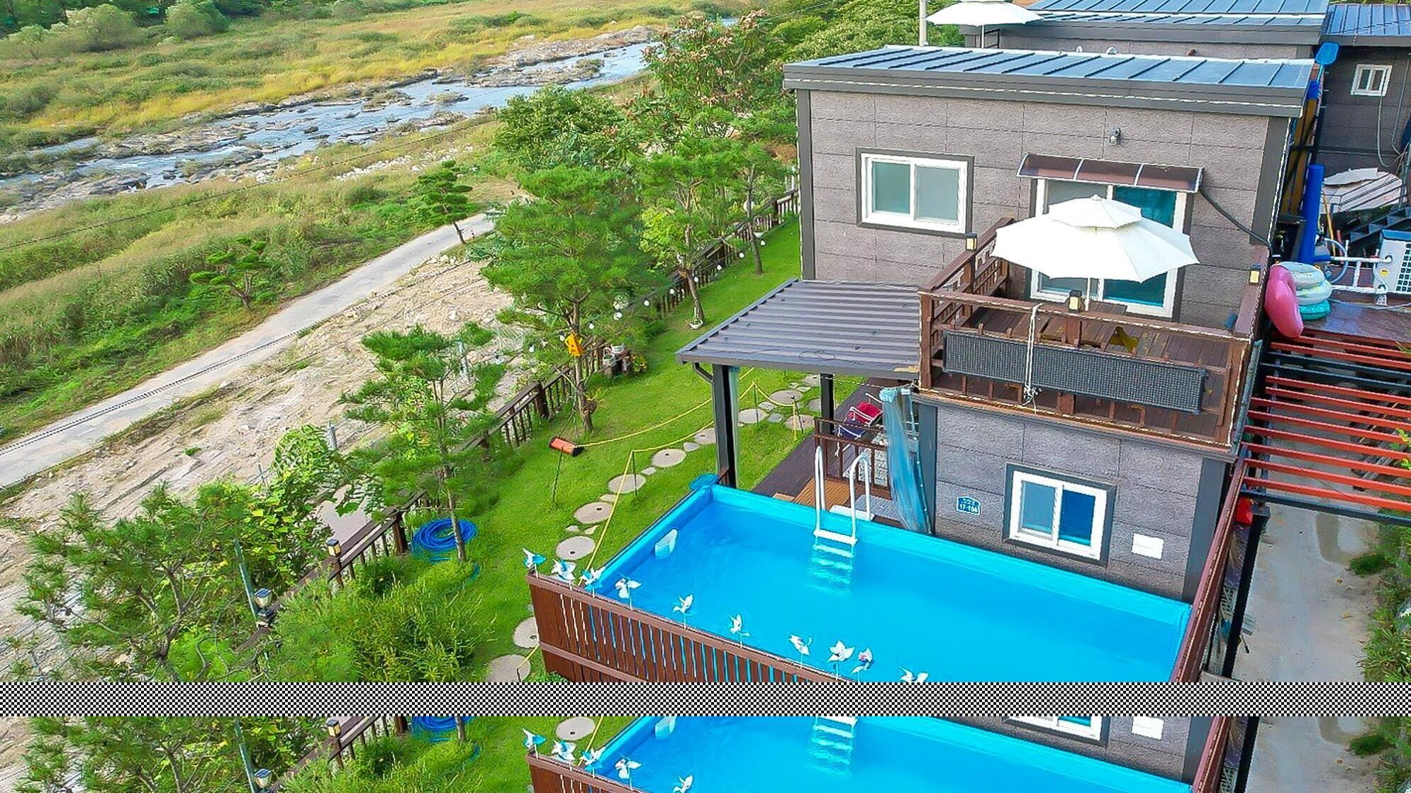 Gapyeong Myeonyeokgongbang Dock Chae Poolvilla Pension