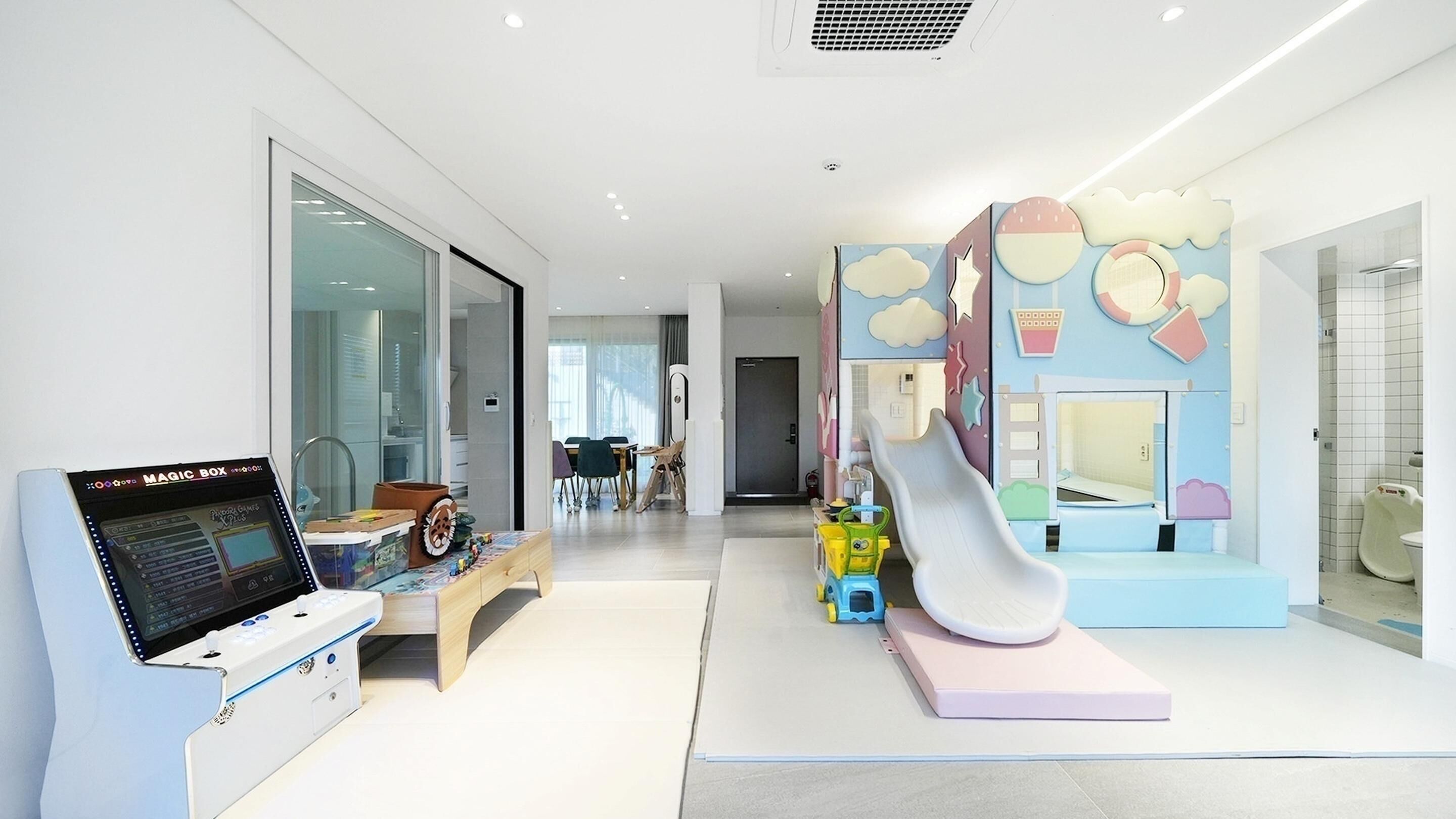 Gapyeong Pinetree Kids Pool Villa