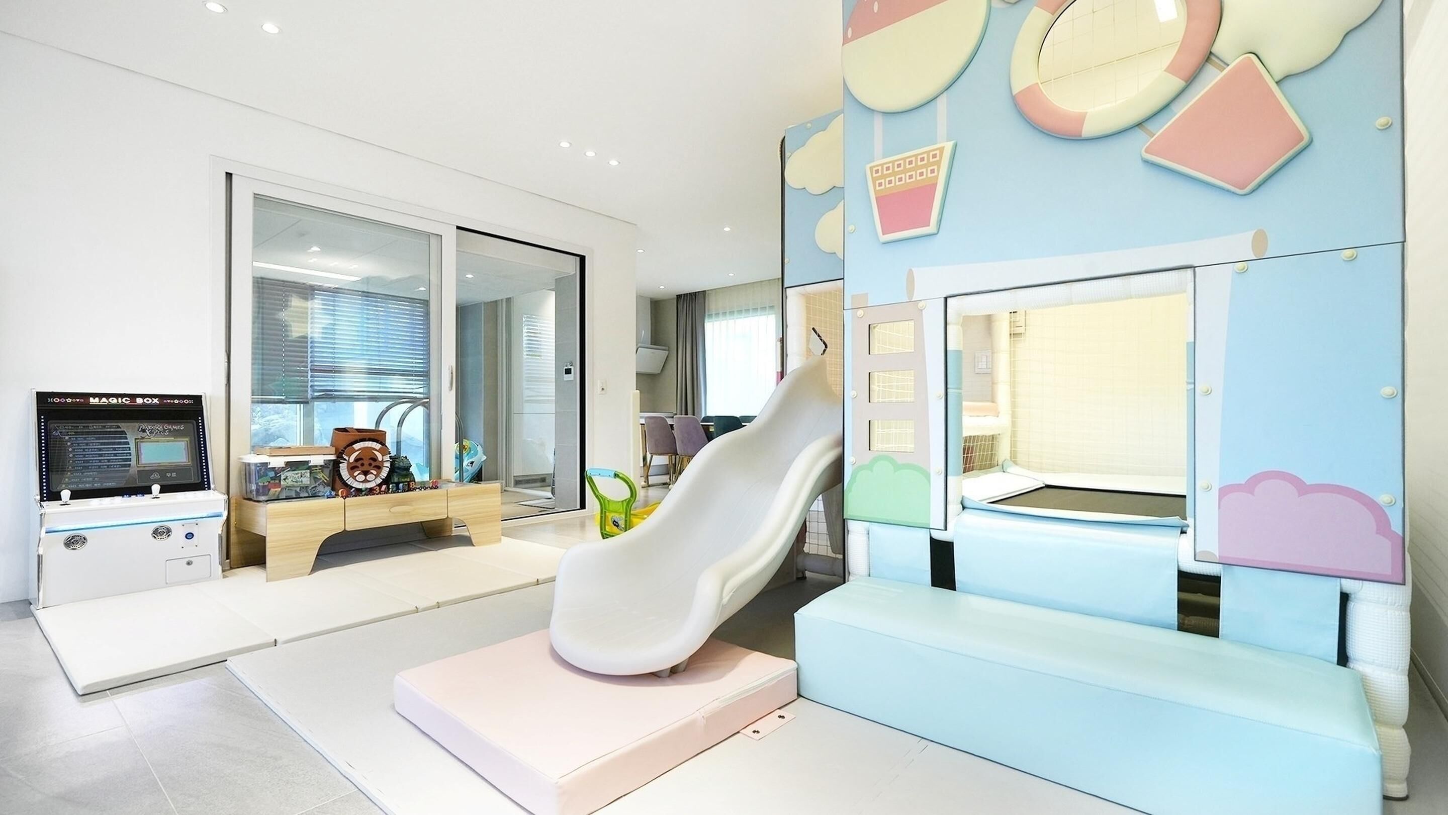 Gapyeong Pinetree Kids Pool Villa