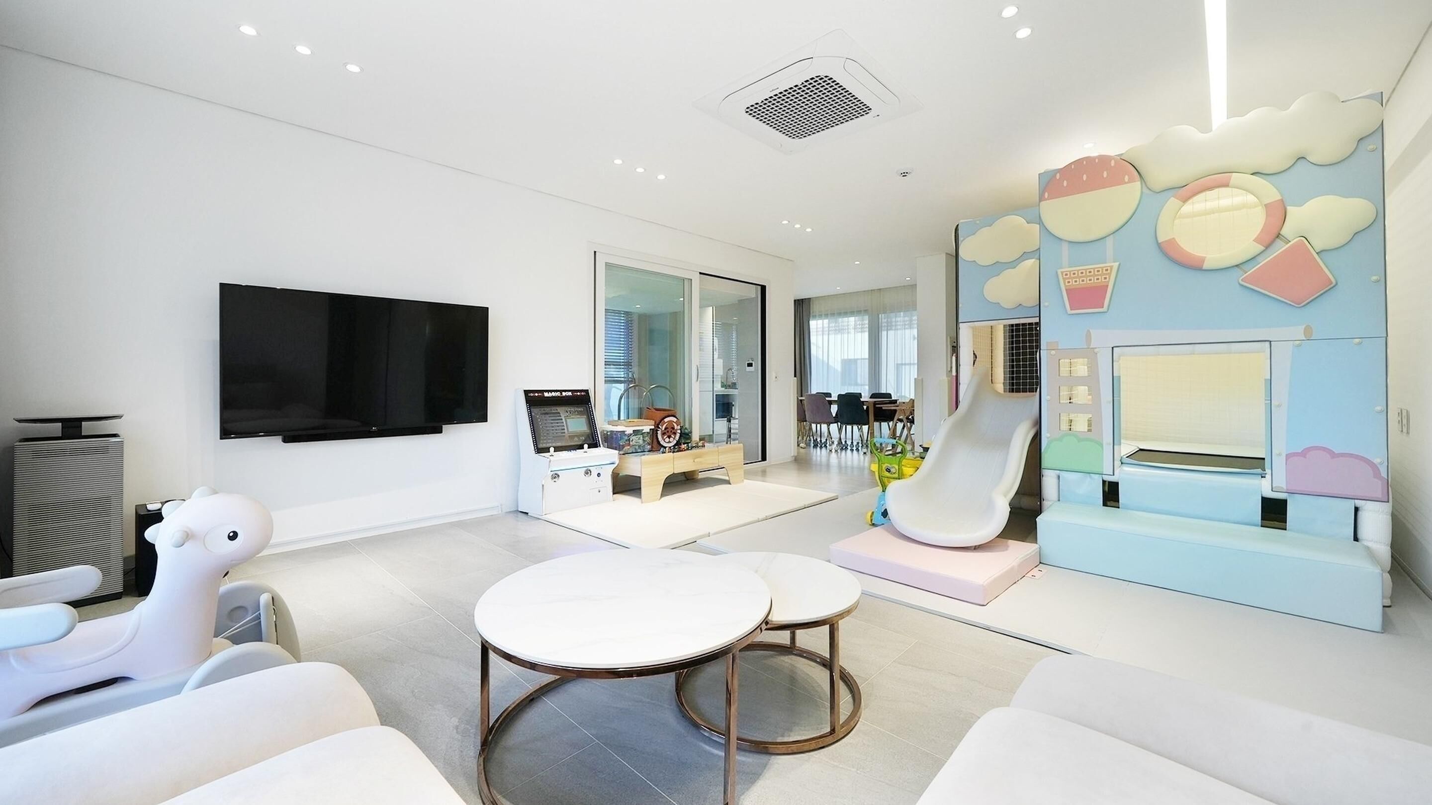 Gapyeong Pinetree Kids Pool Villa