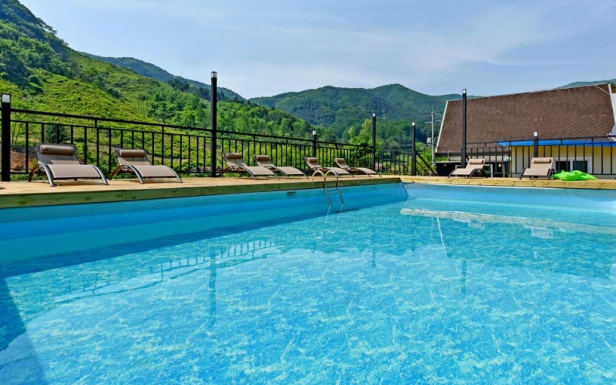 Gapyeong Pitch Coco Kids Pension