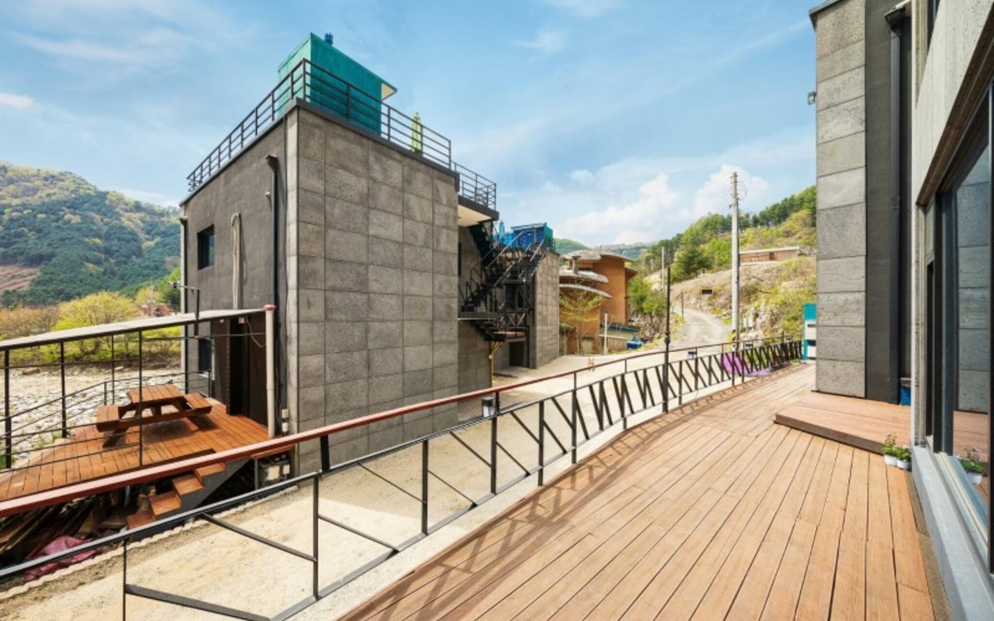 Gapyeong Poin Poolvilla Pension