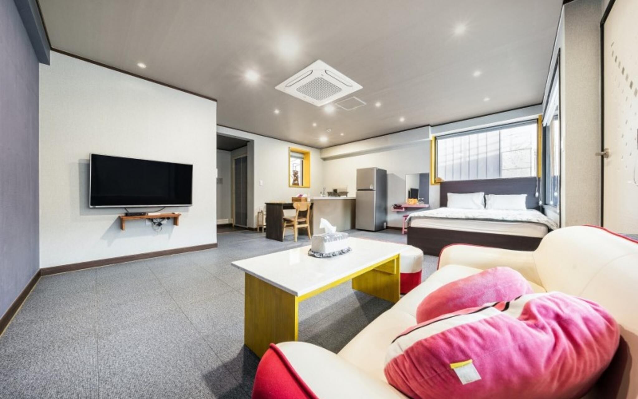 Gapyeong Poin Poolvilla Pension