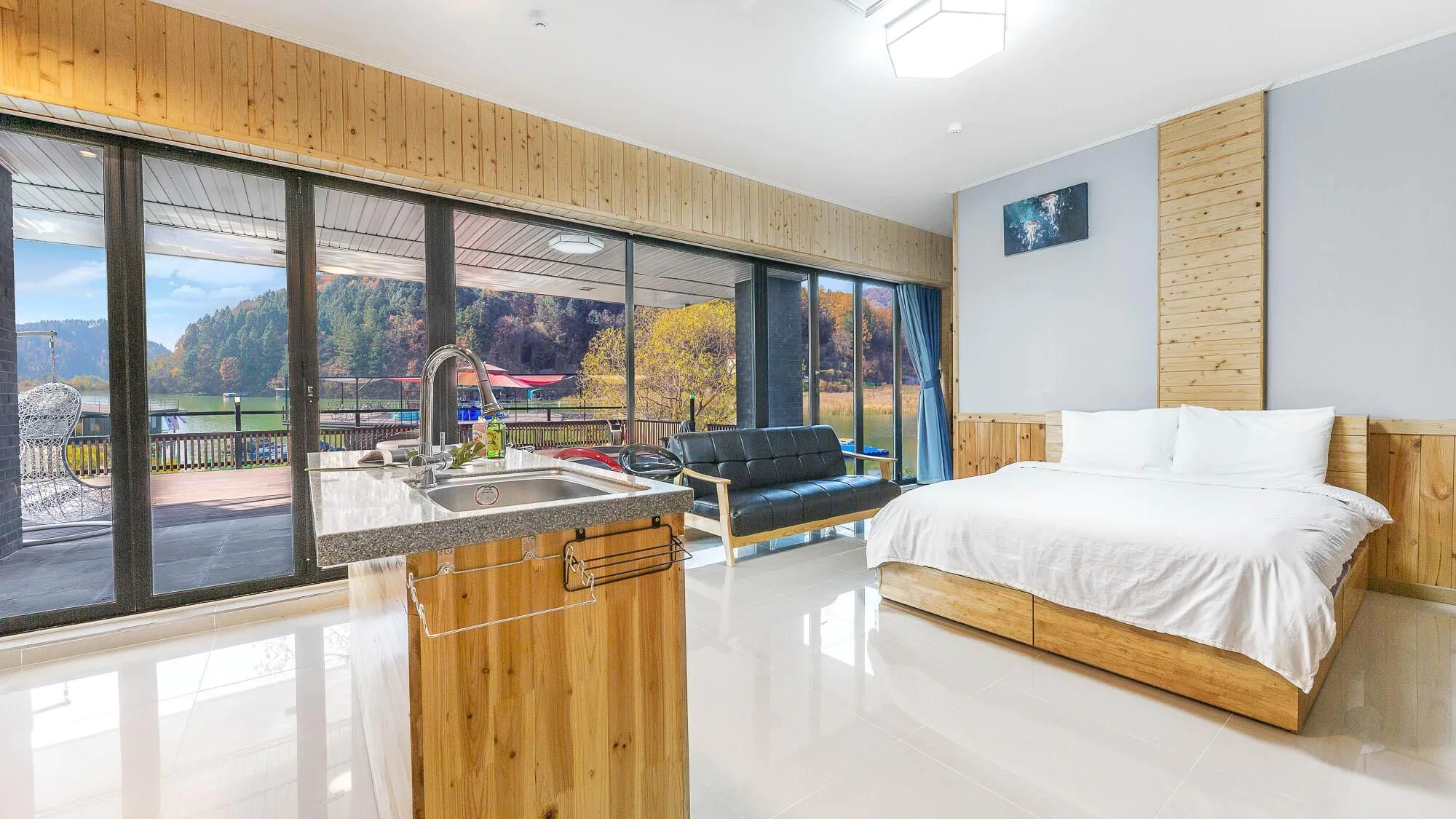 Gapyeong River52 Road Pension
