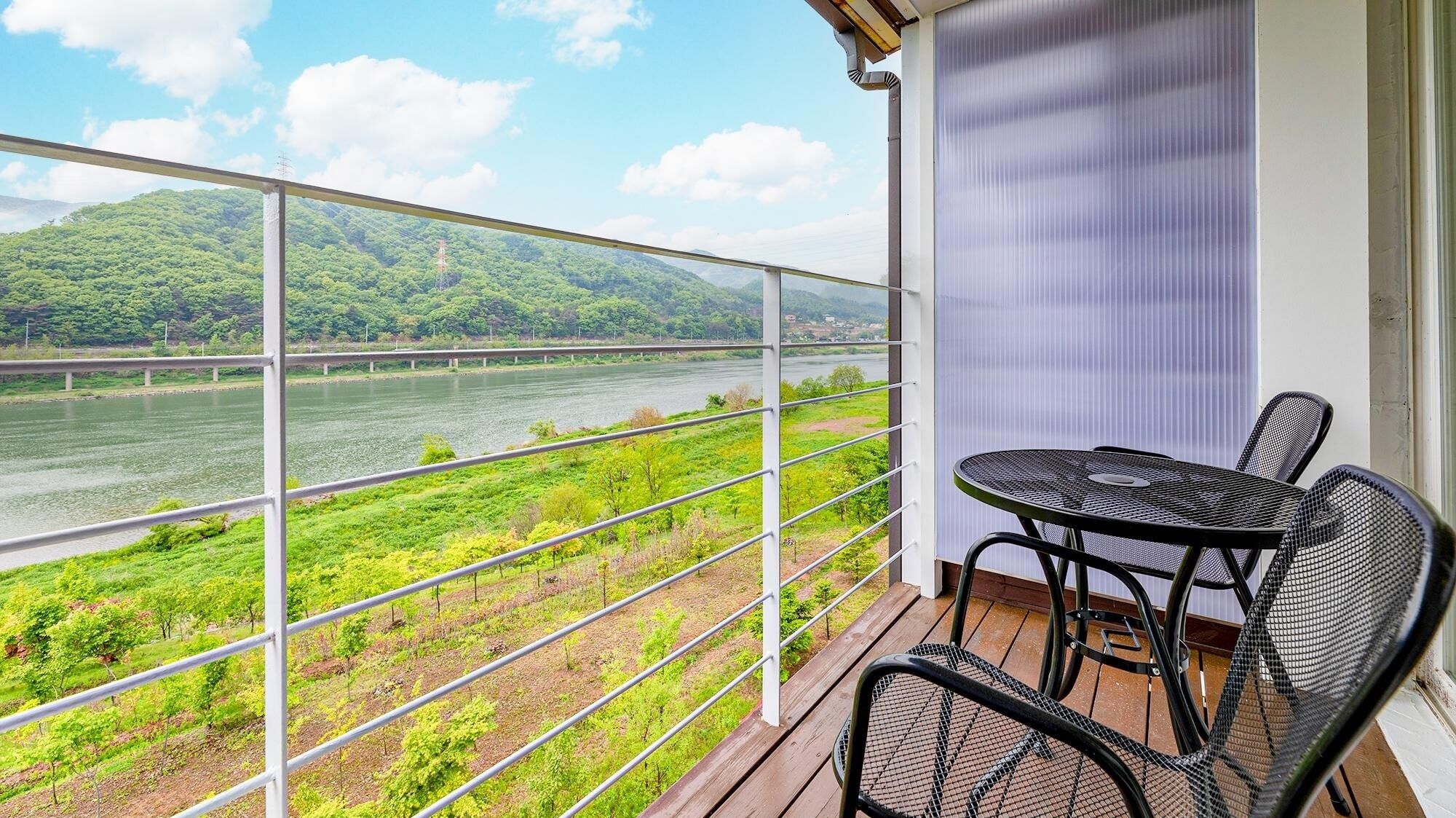 Gapyeong Rowa River View Pension