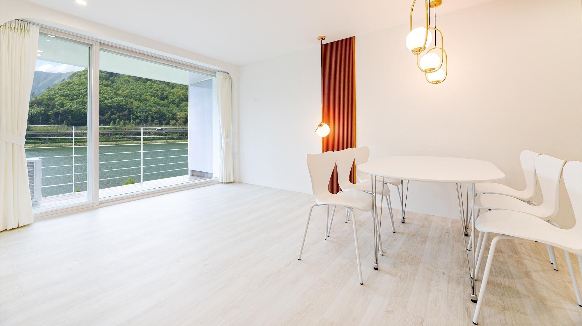 Gapyeong Rowa River View Pension