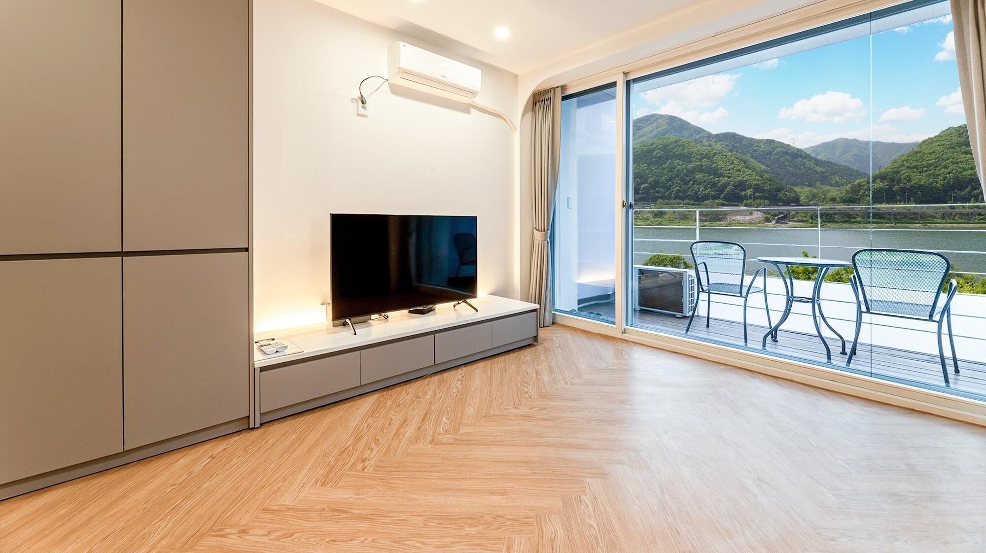Gapyeong Rowa River View Pension