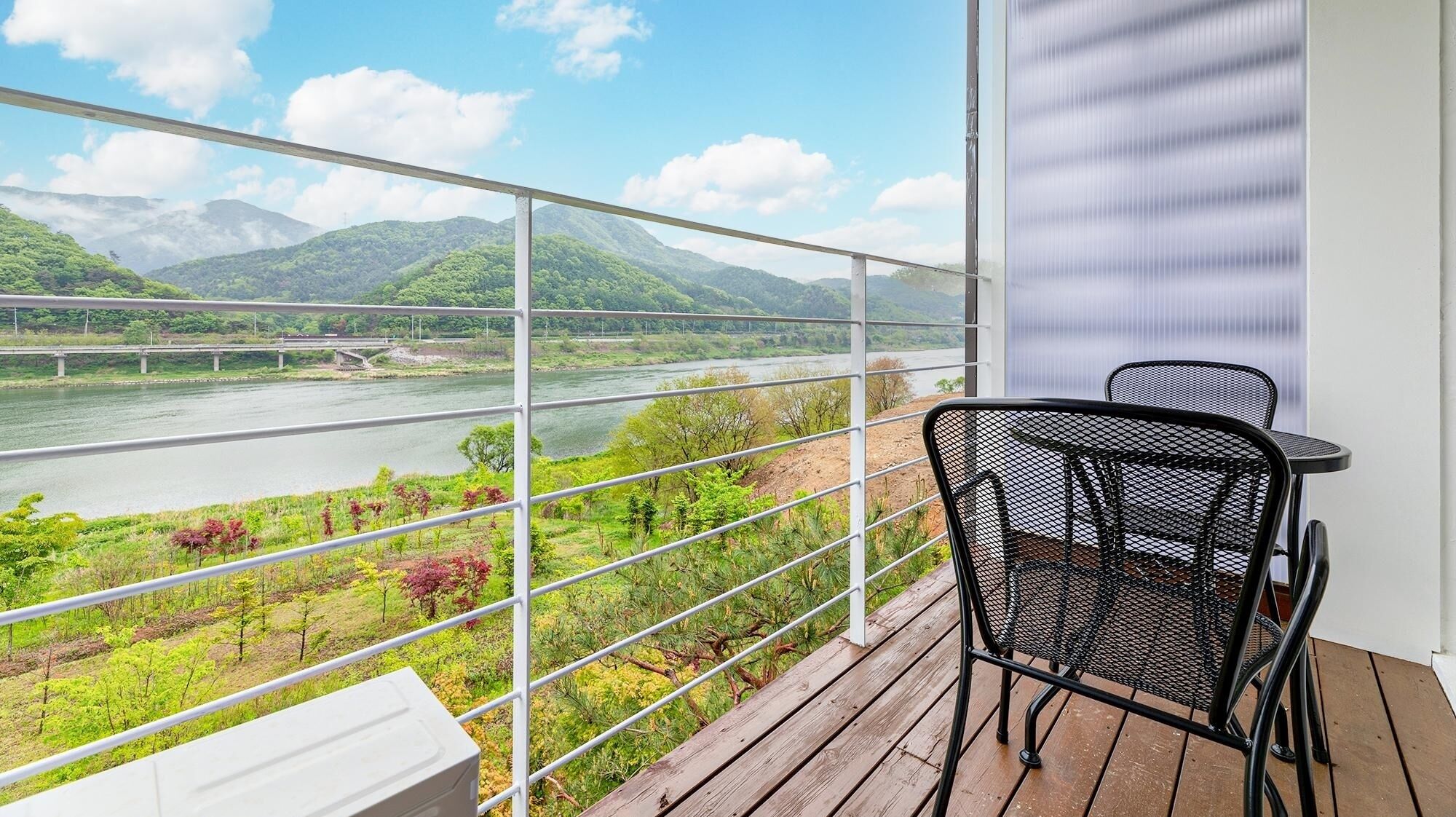Gapyeong Rowa River View Pension