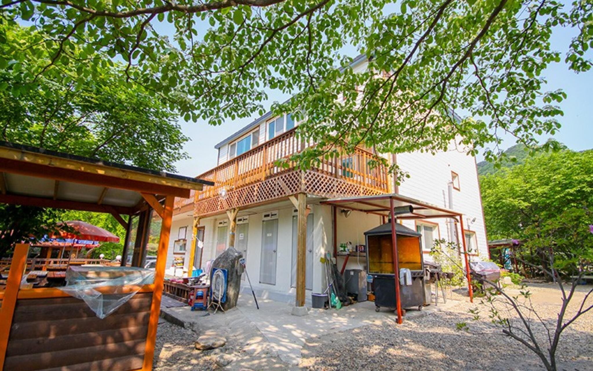 Gapyeong Sannaedeul Pension