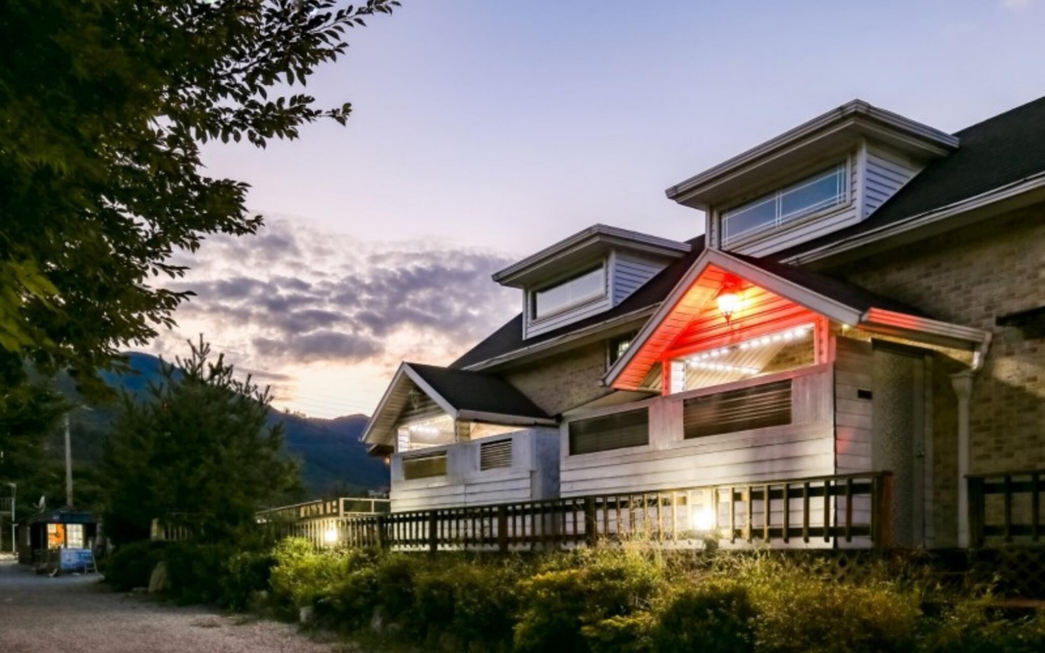 Gapyeong Sky Bridge Pension