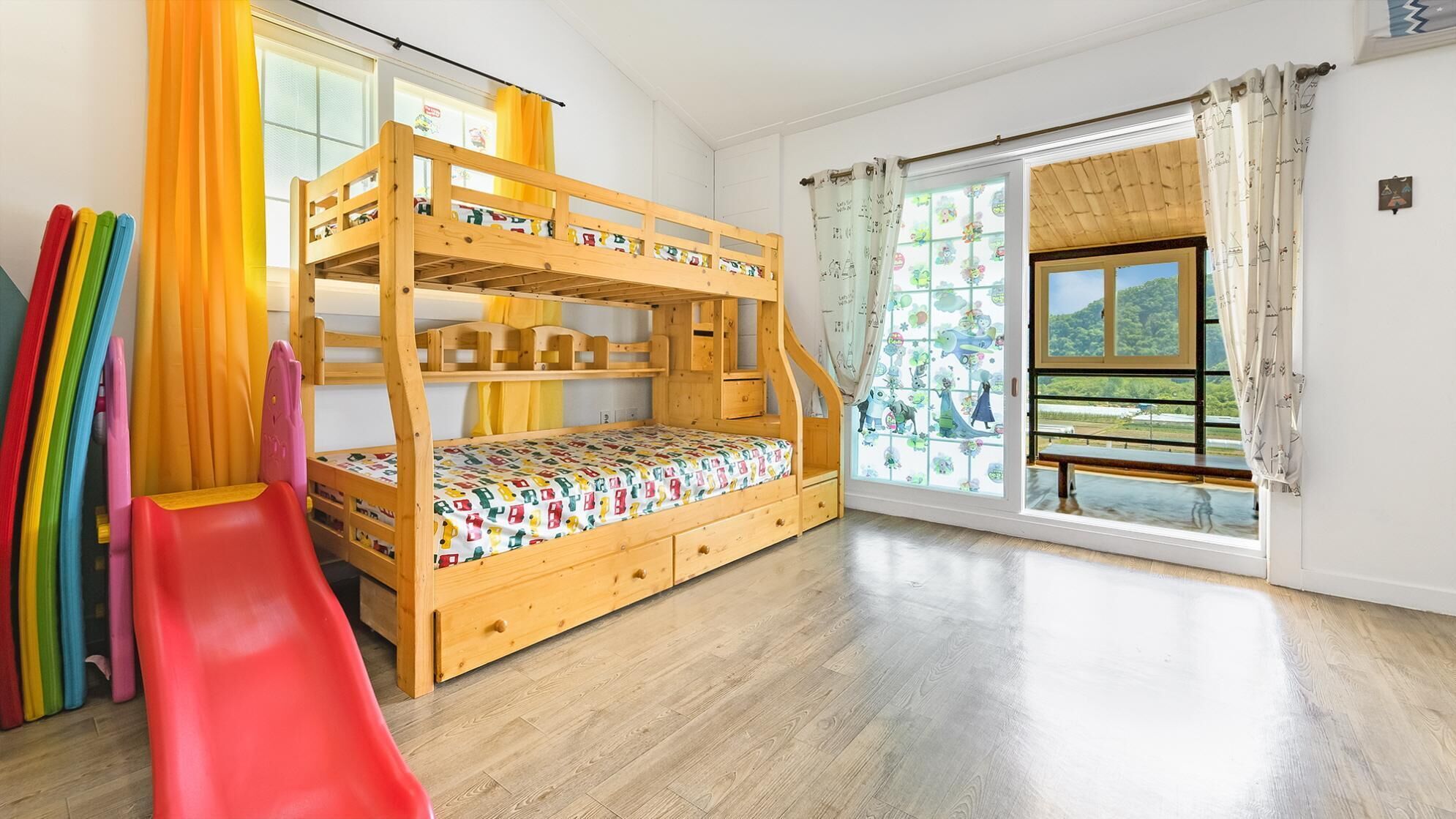 Gapyeong Ttittippangppang Pension