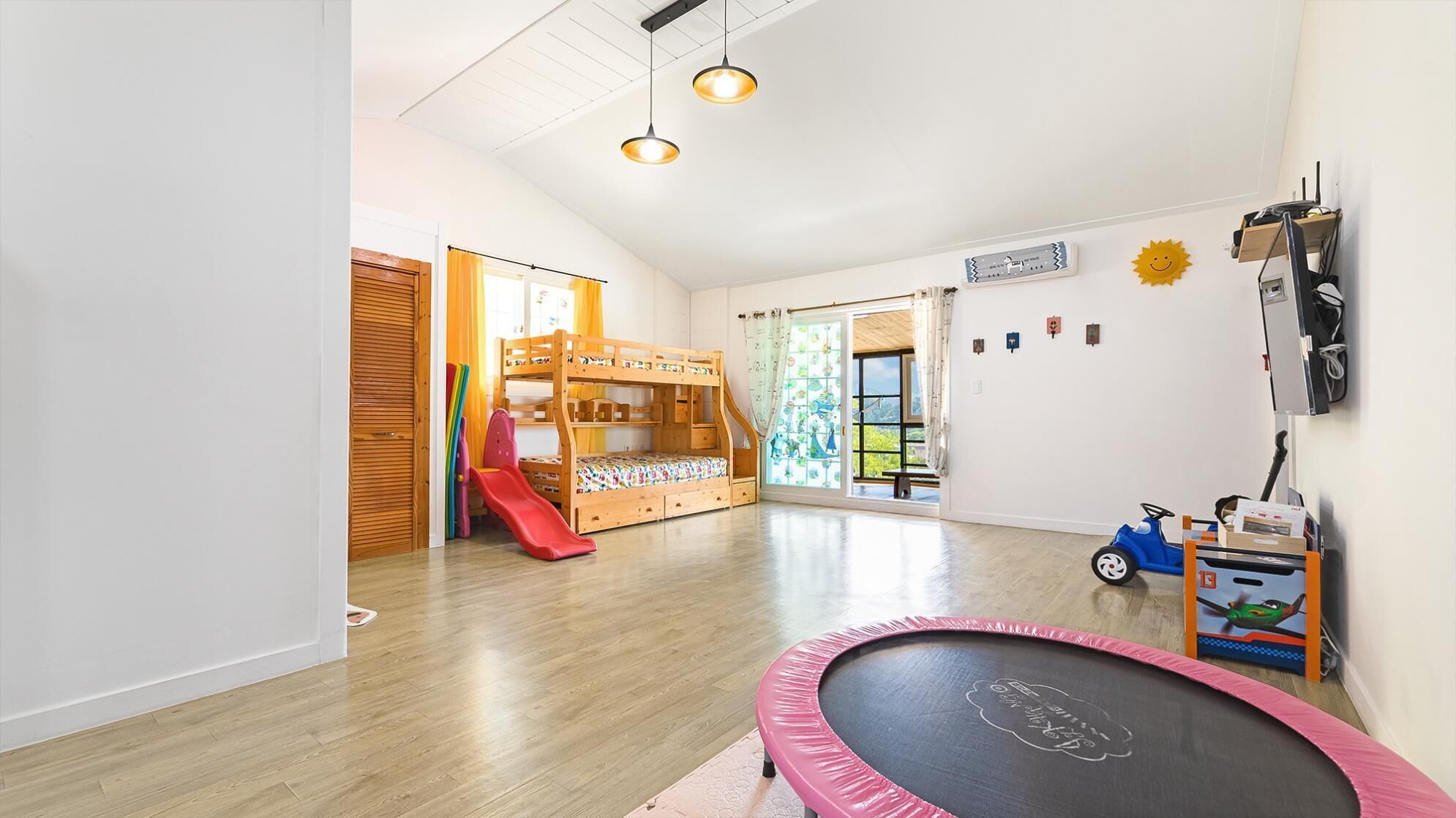 Gapyeong Ttittippangppang Pension