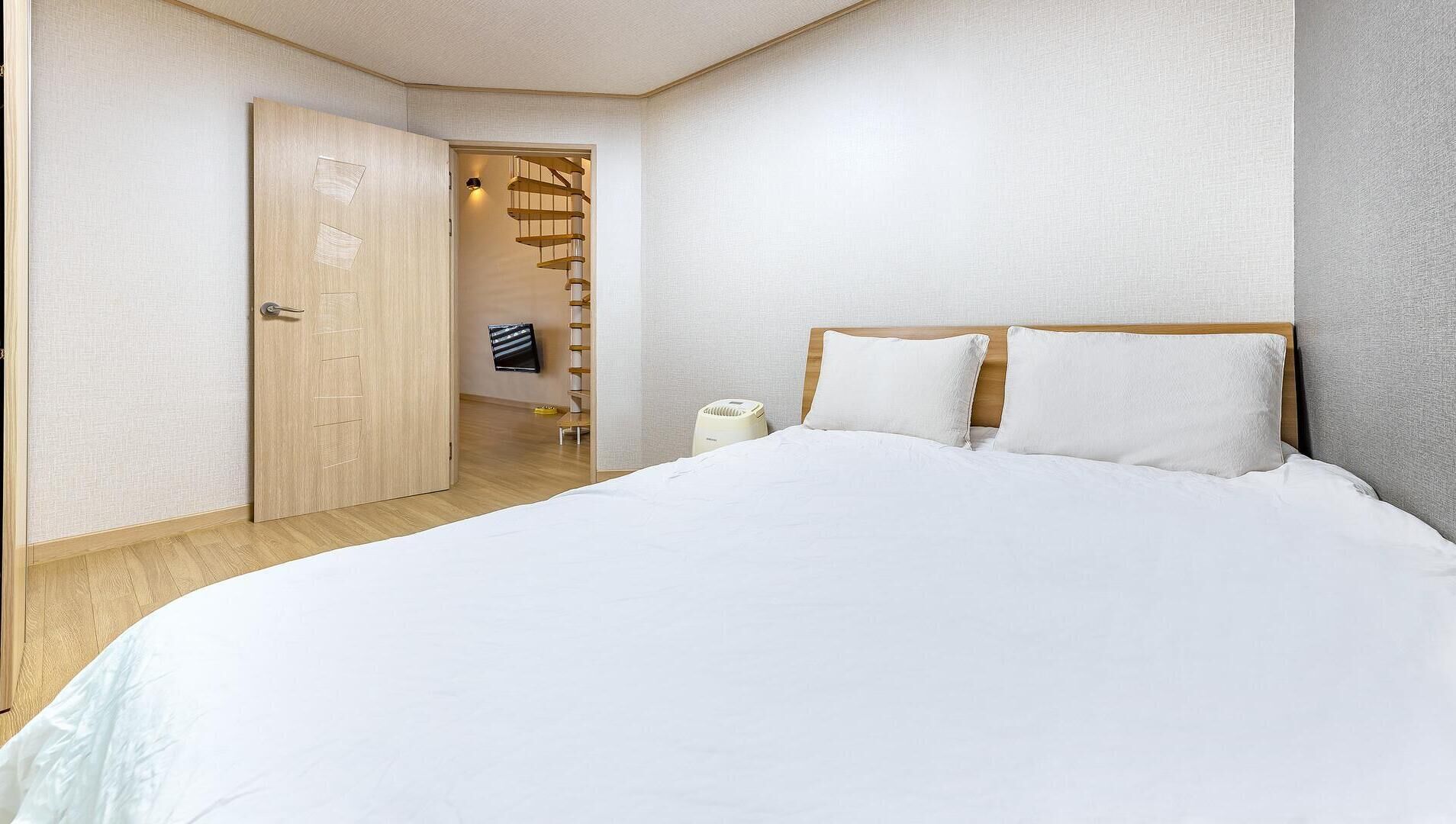 Gapyeong Walkingoncloud Pension & Glamping