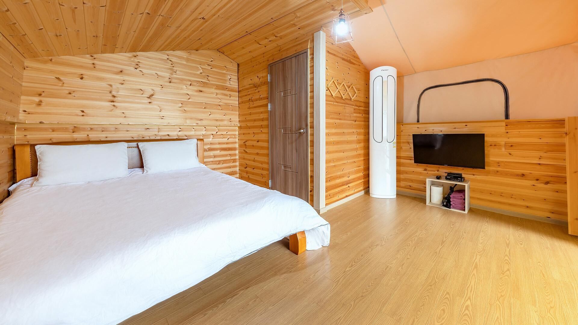 Gapyeong Walkingoncloud Pension & Glamping