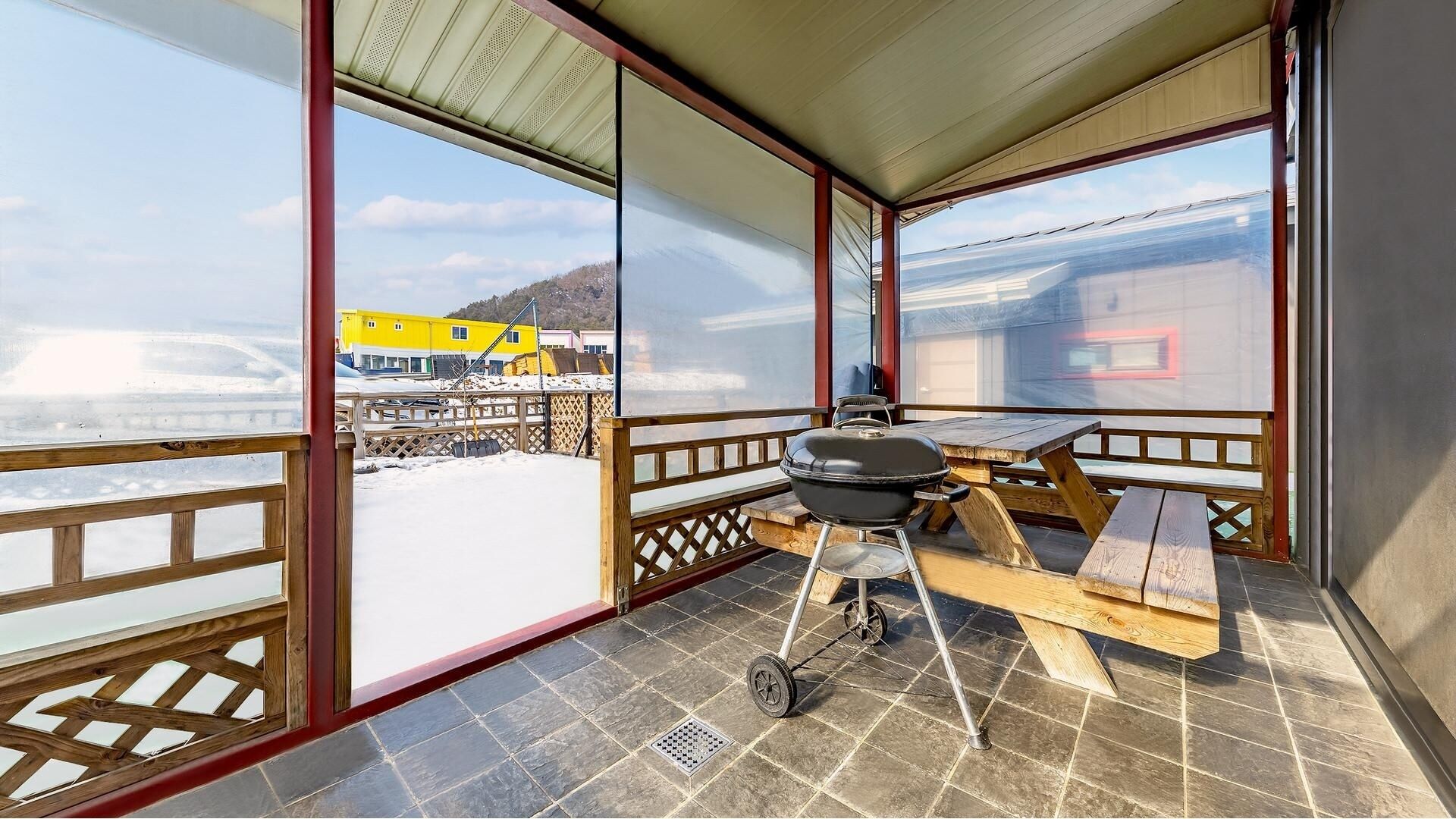 Gapyeong Walkingoncloud Pension & Glamping