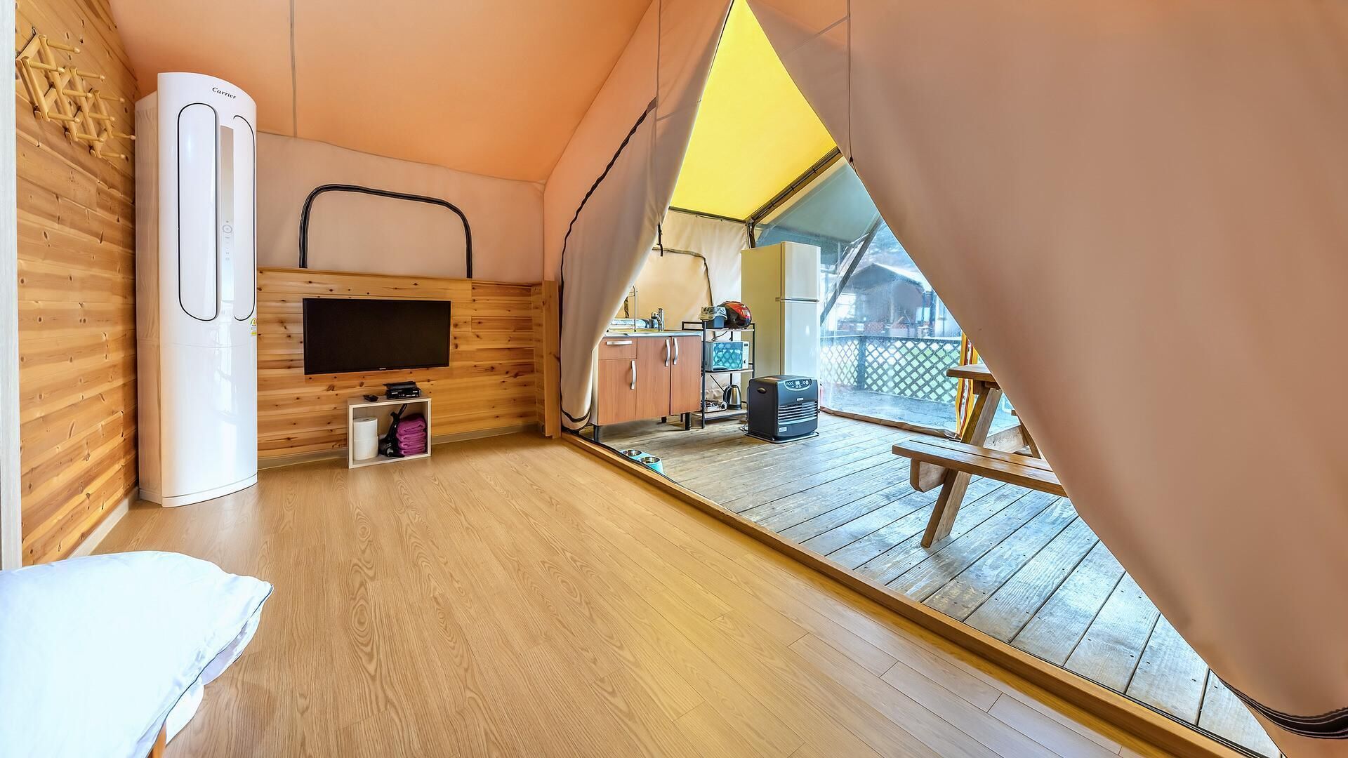 Gapyeong Walkingoncloud Pension & Glamping