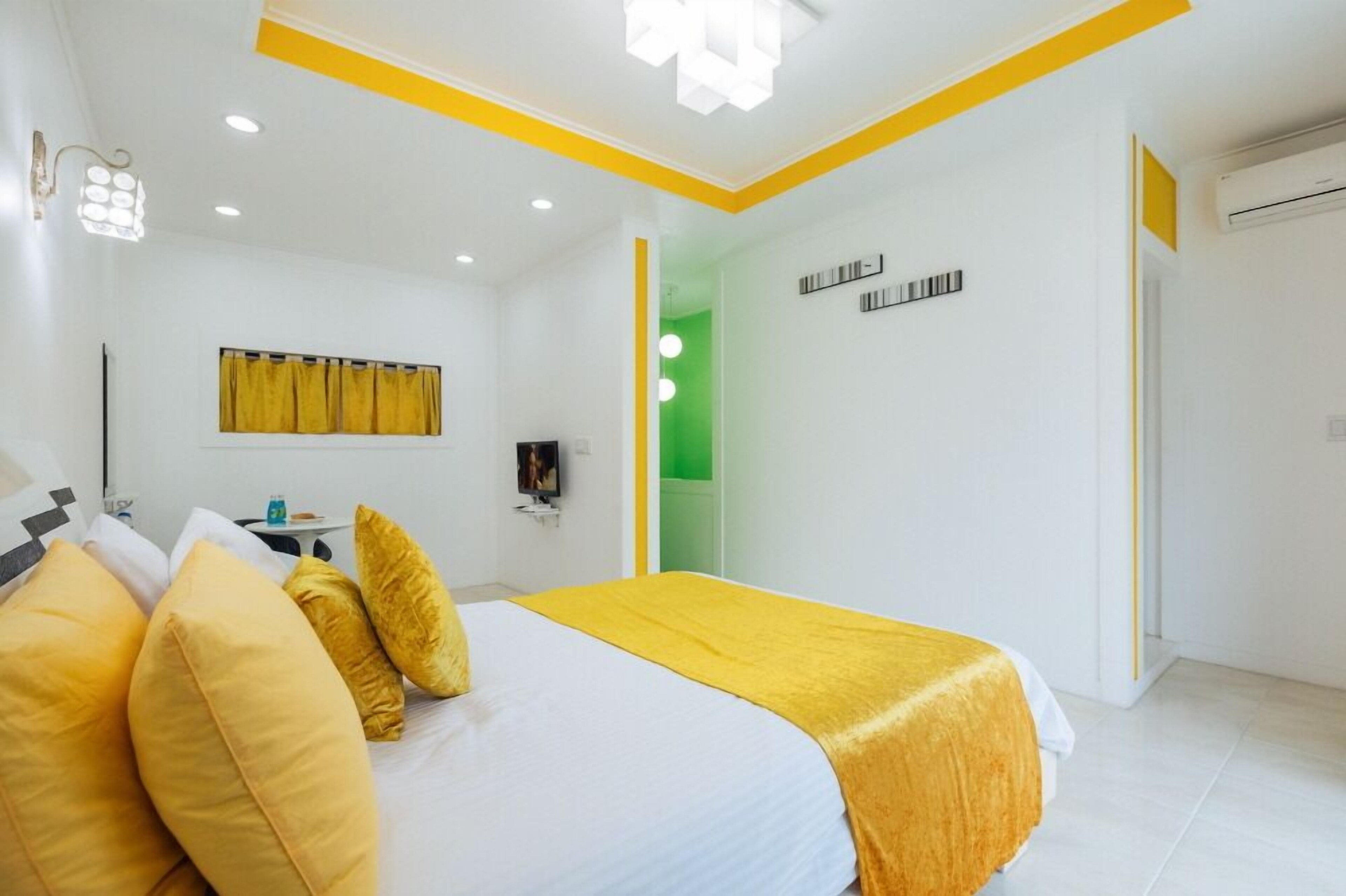 Haneul Mok Pension