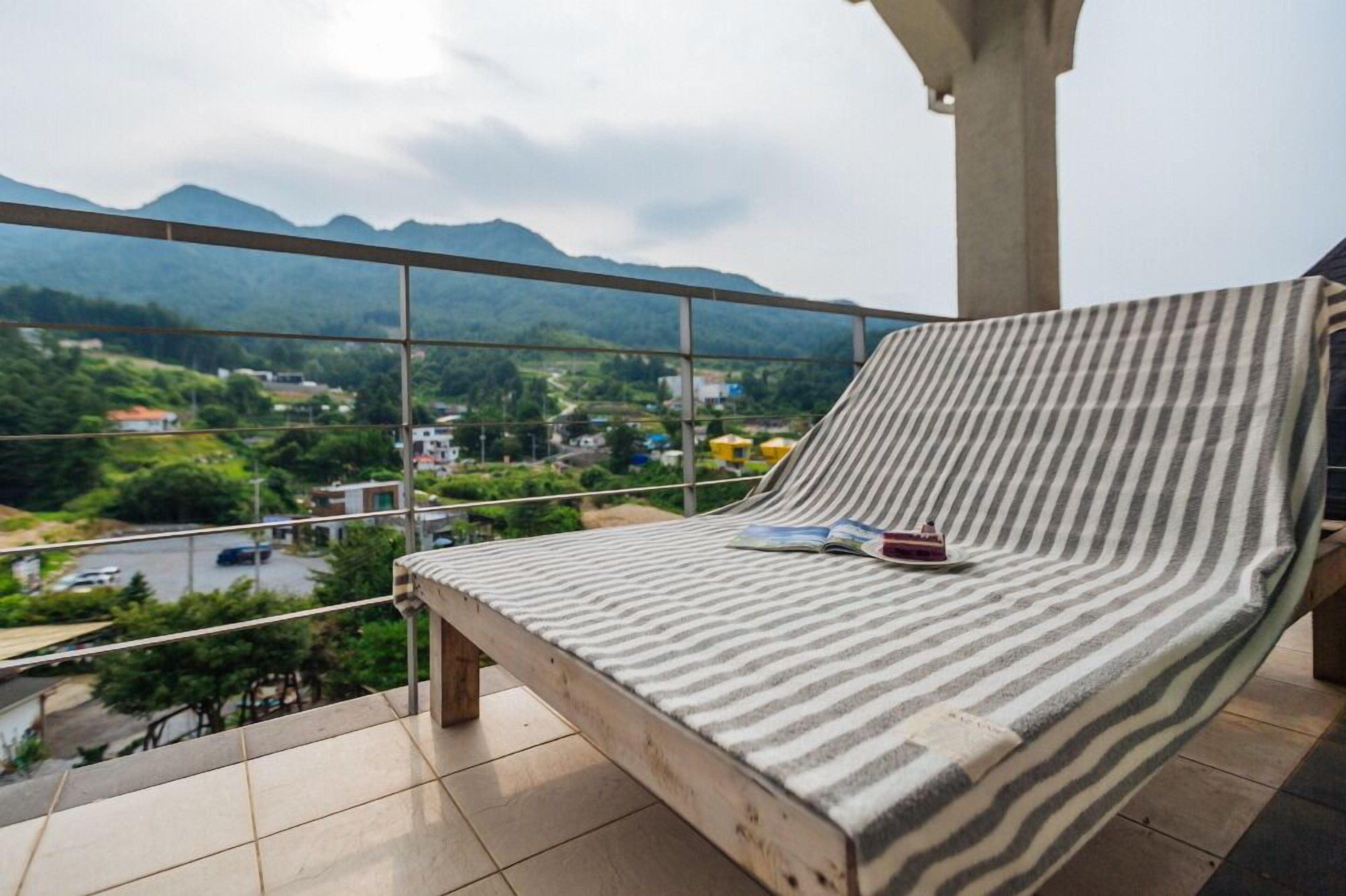 Haneul Mok Pension