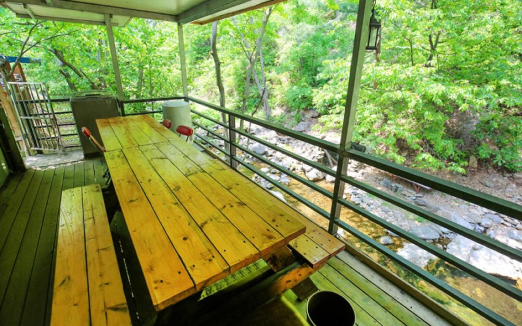 Hidden Valley Pension