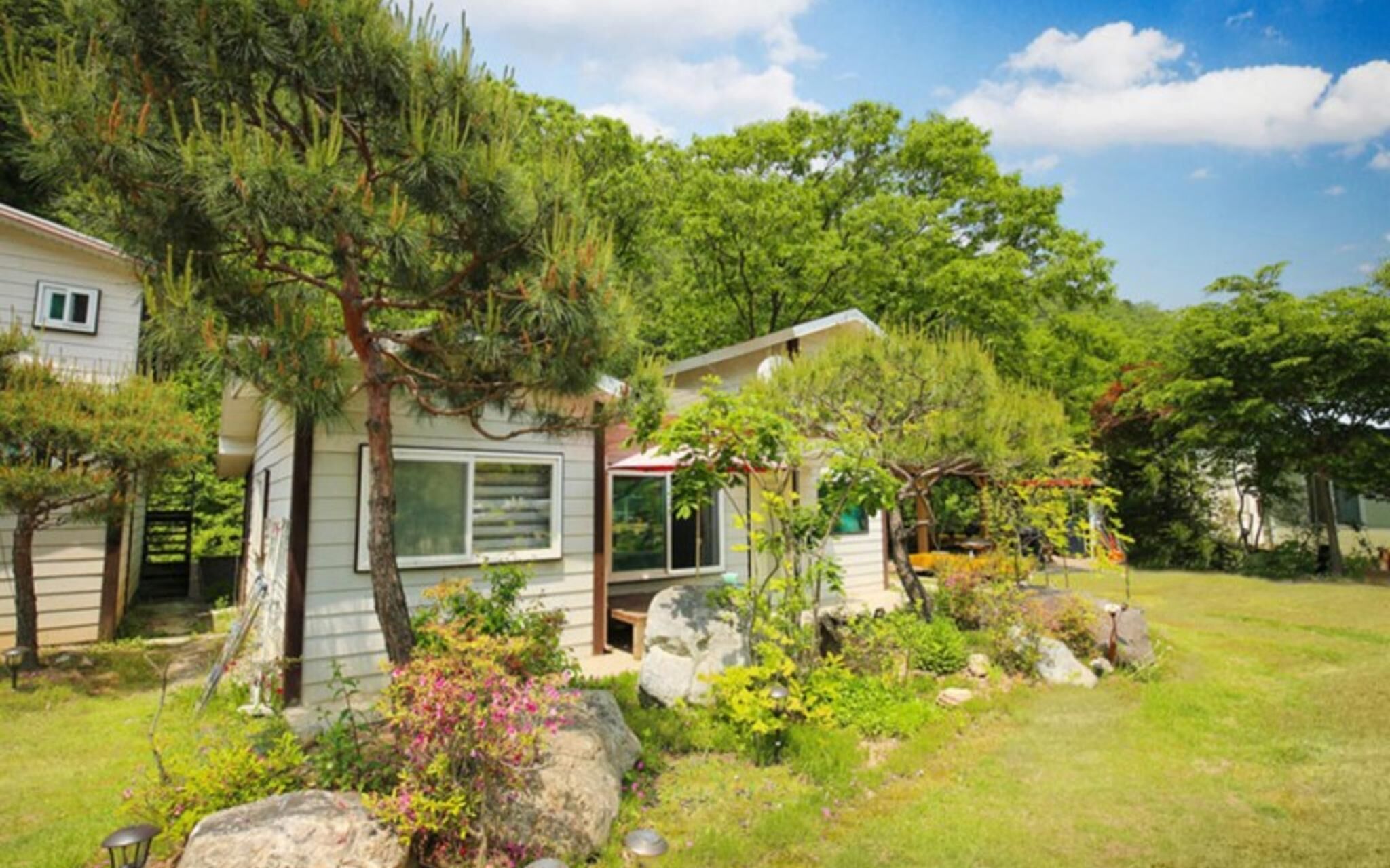 Hidden Valley Pension