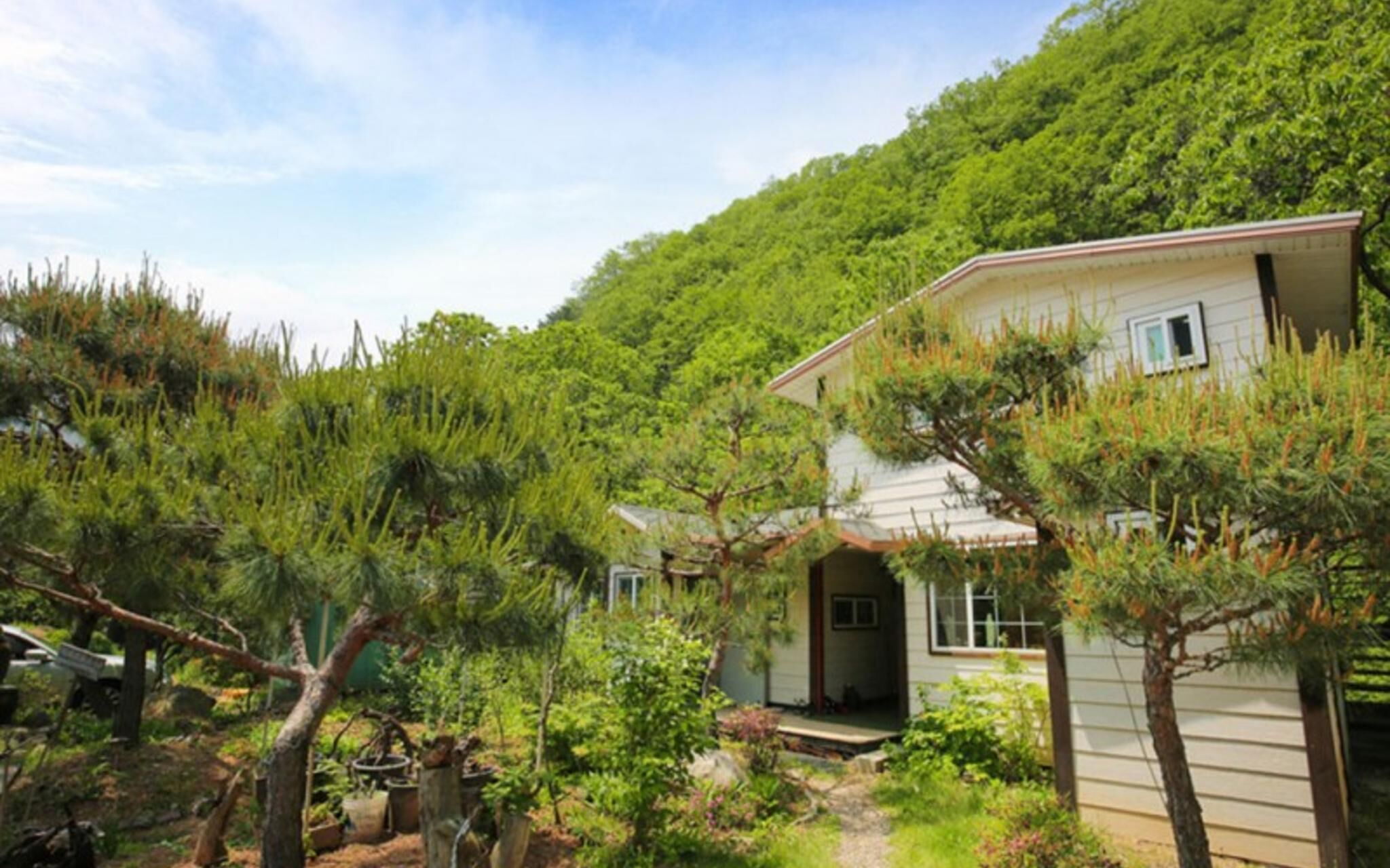 Hidden Valley Pension