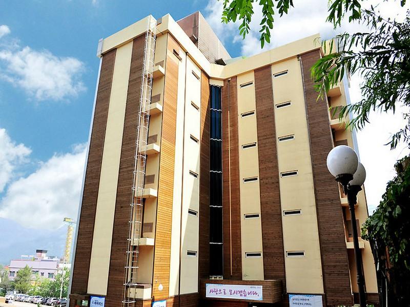 Iris Hotel