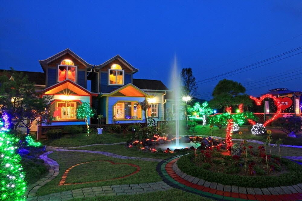 Love And Story Pension