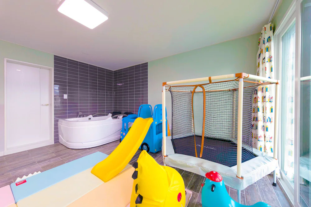 My Chu Kids Pool Villa Pension