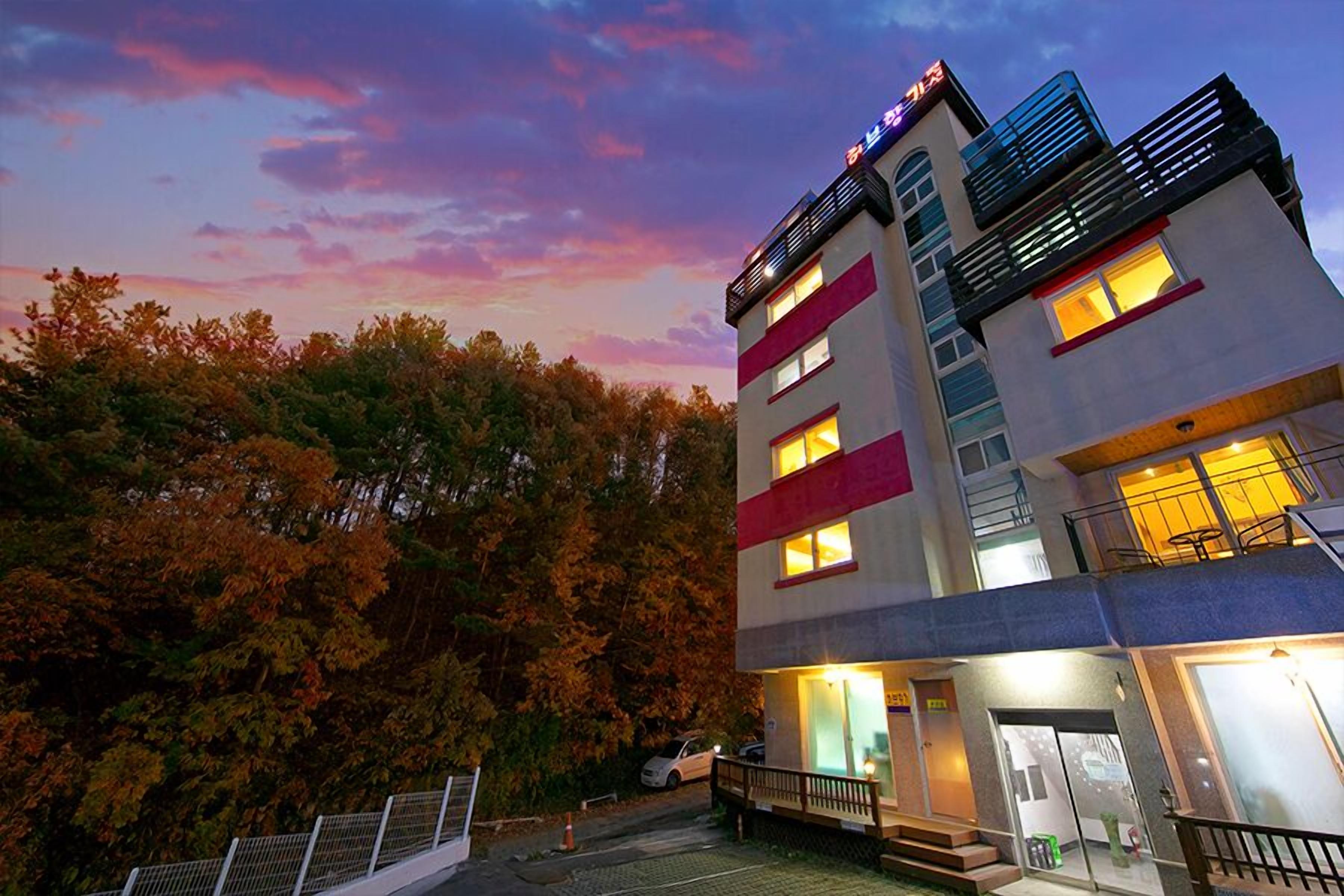 Nami Island Herb Pension