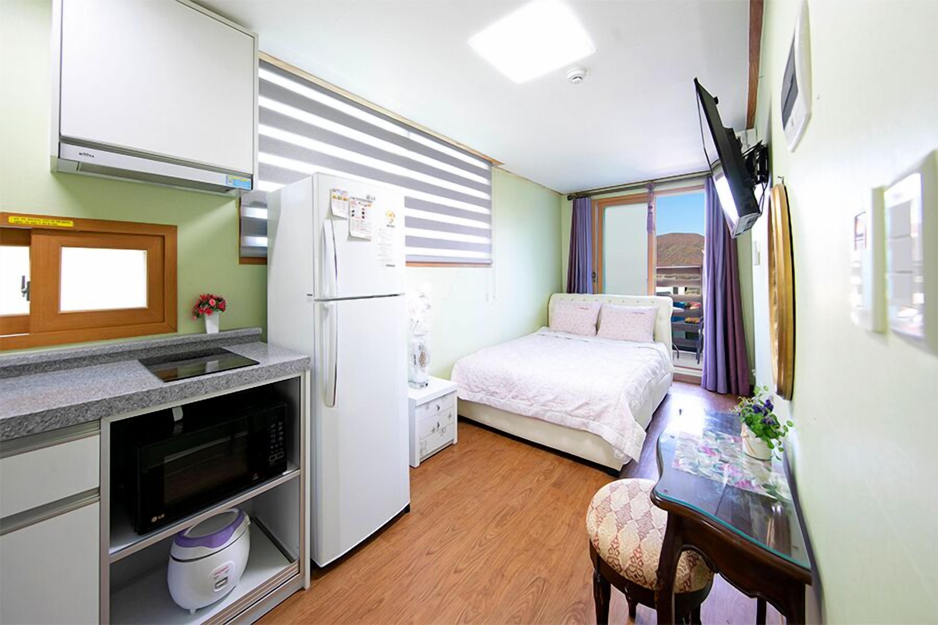 Nami Island Herb Pension