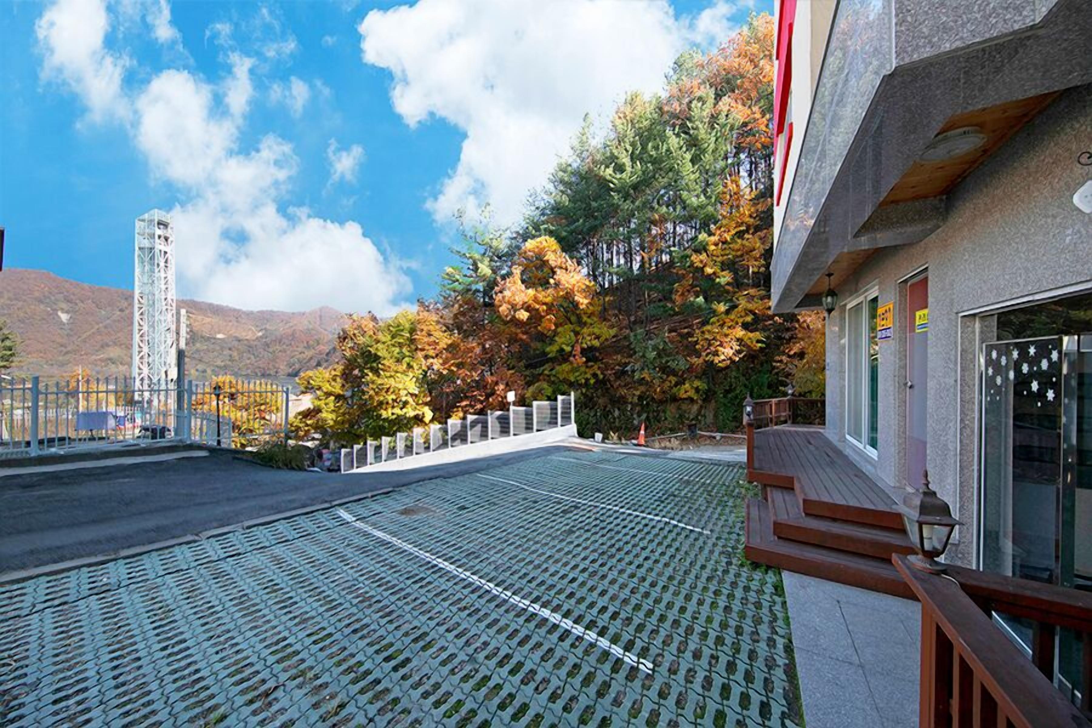 Nami Island Herb Pension