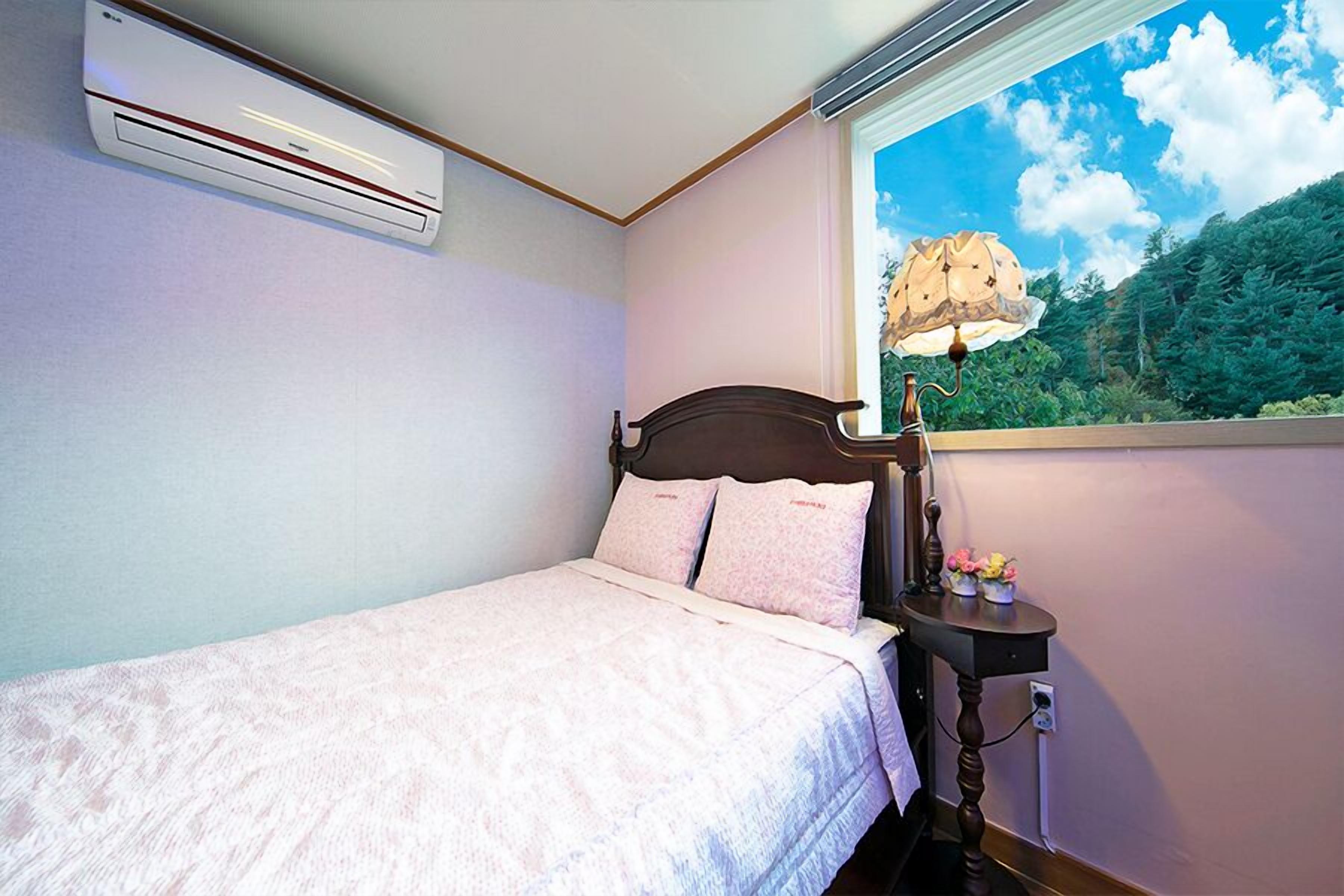 Nami Island Herb Pension