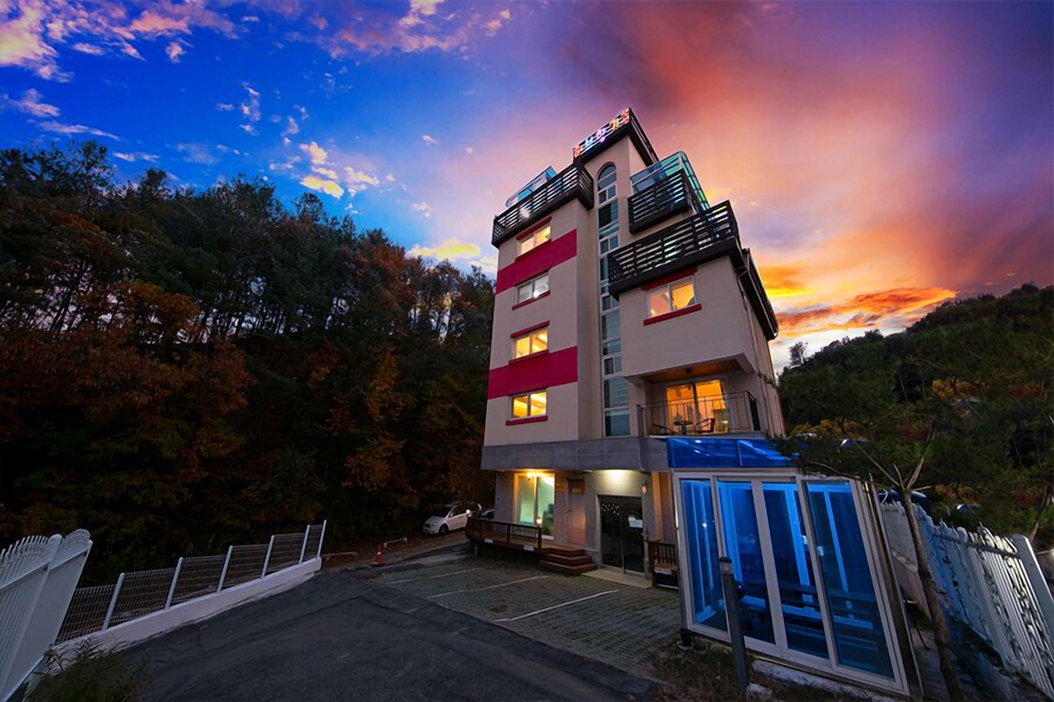 Nami Island Herb Pension